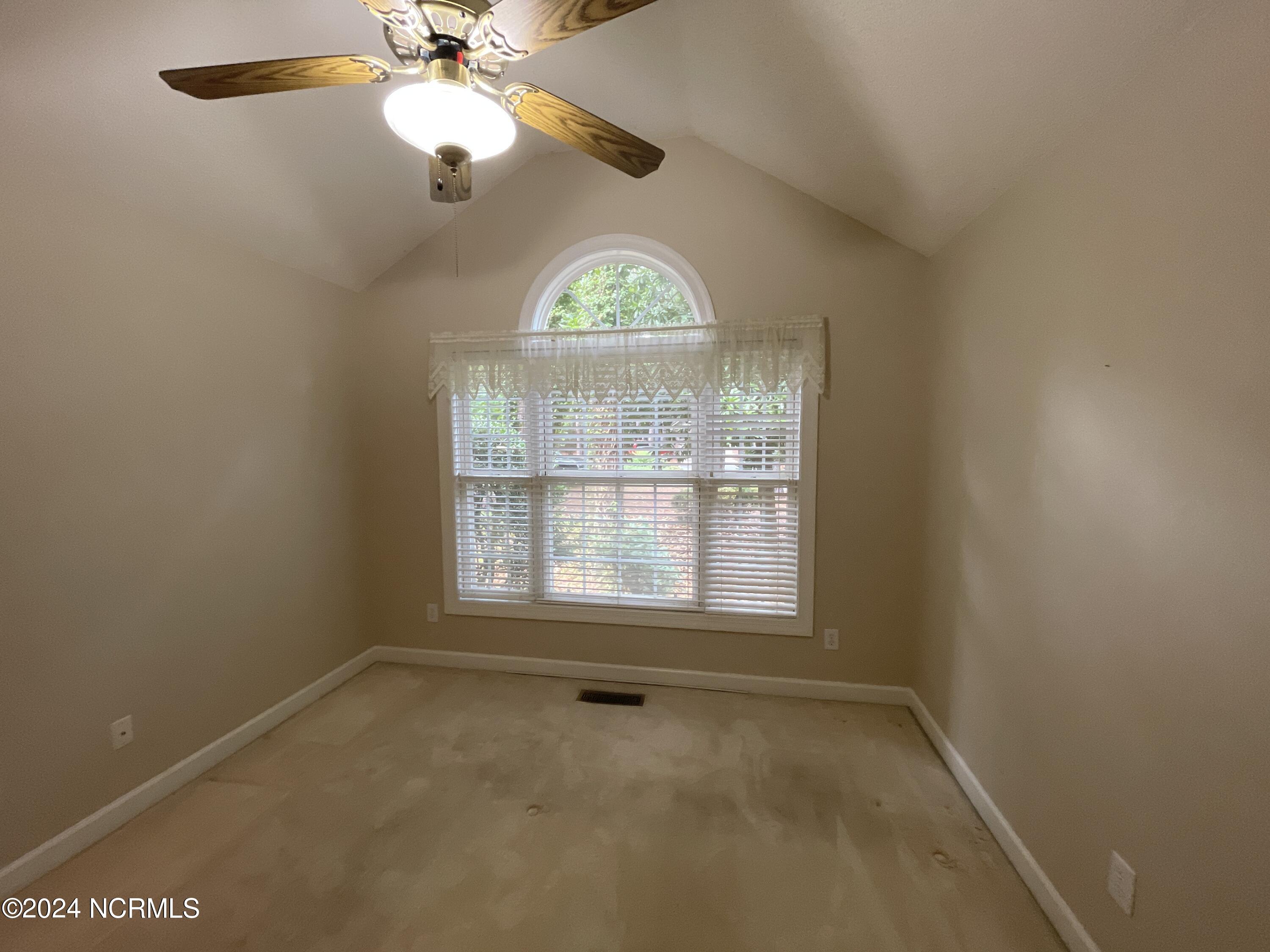 7 Cedar Lane