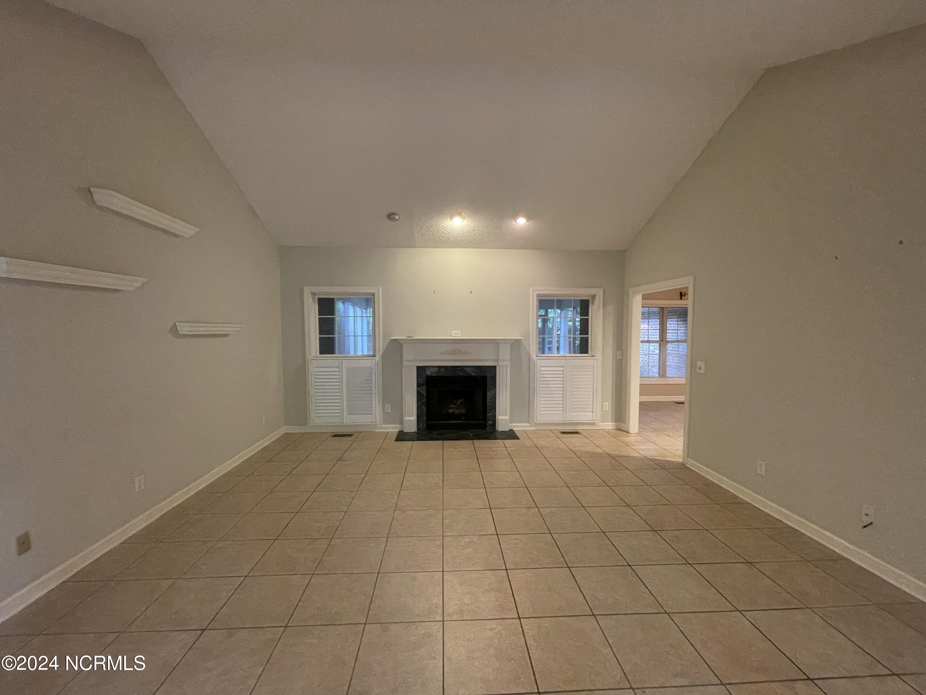 7 Cedar Lane