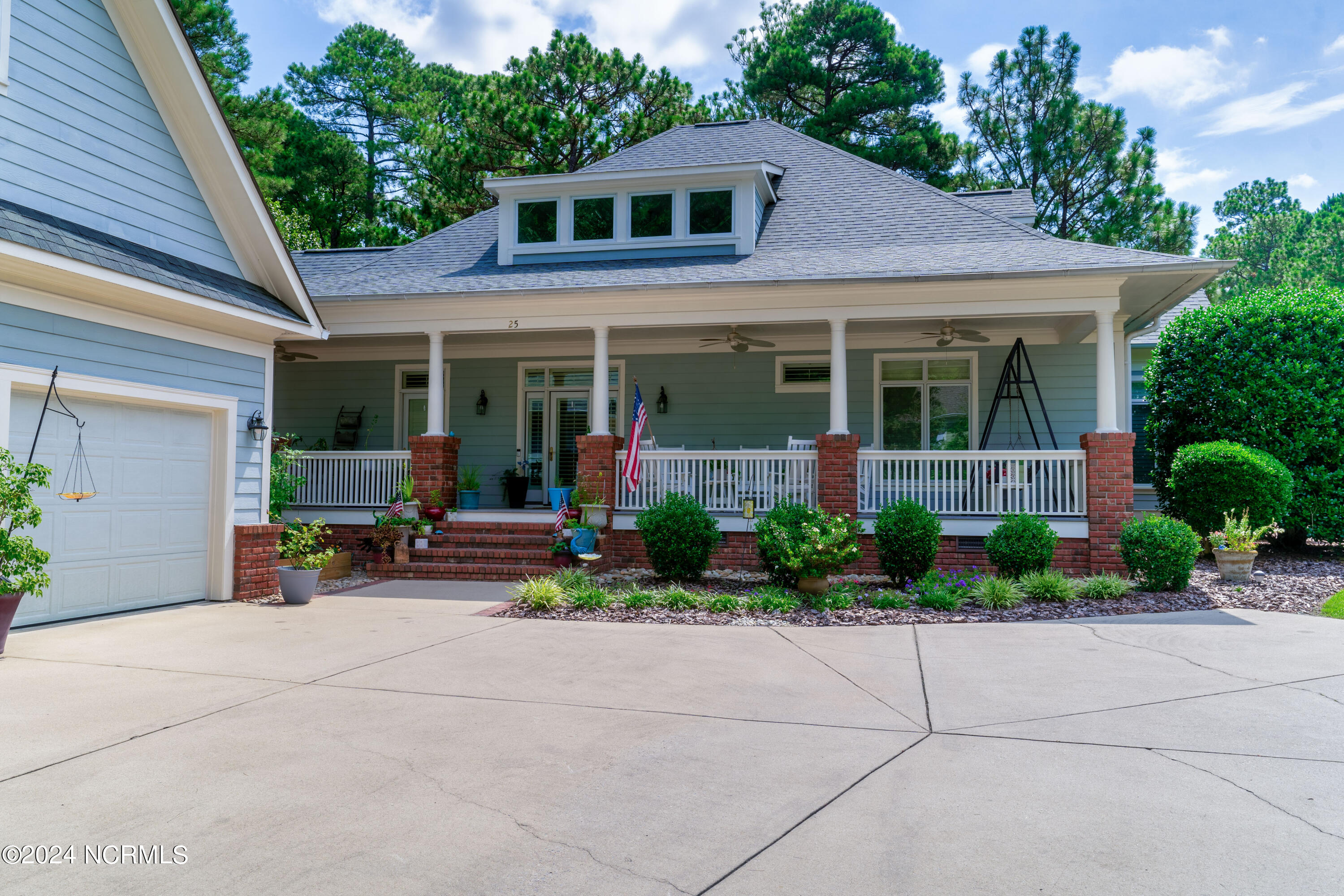 25 Wellington Drive