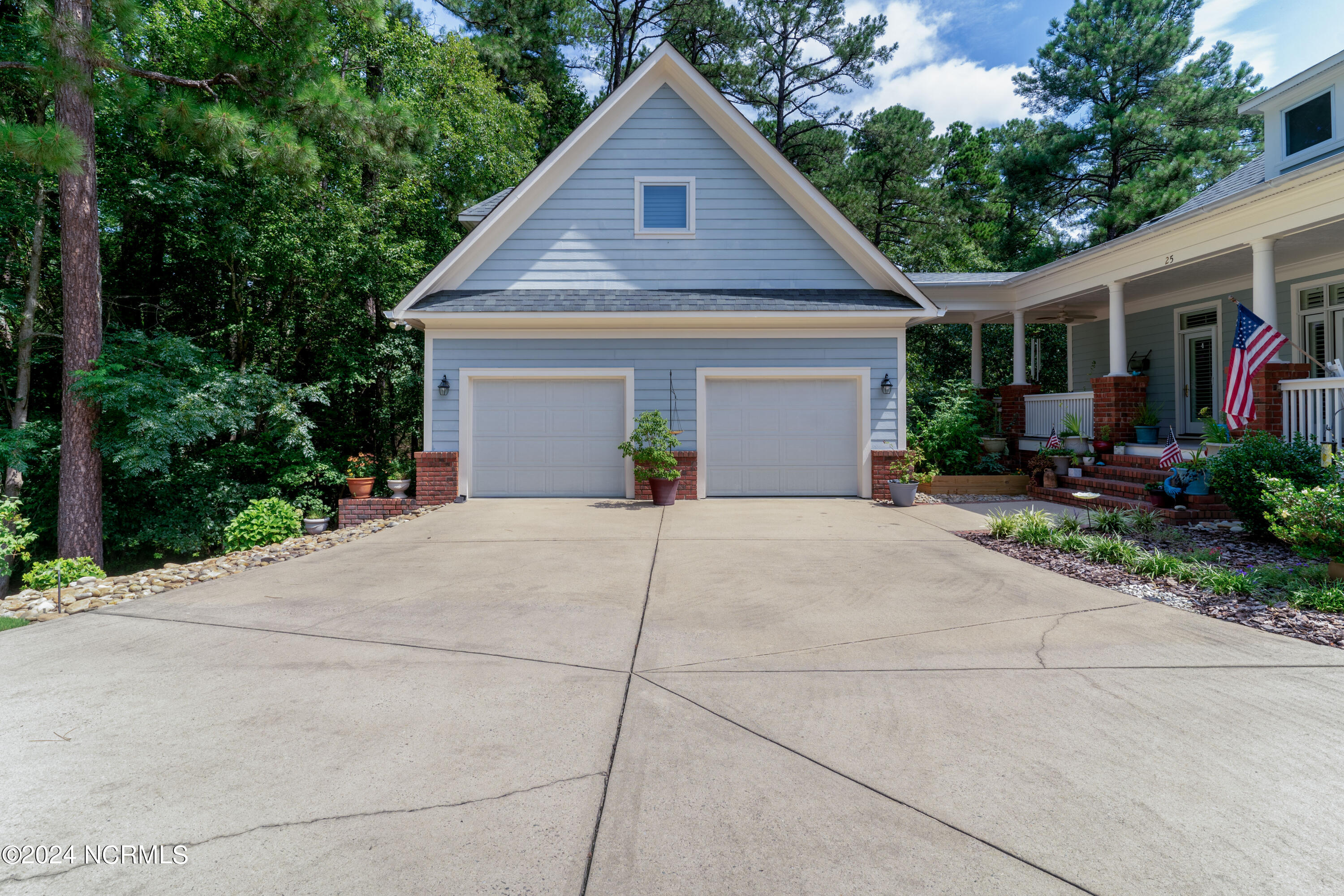 25 Wellington Drive