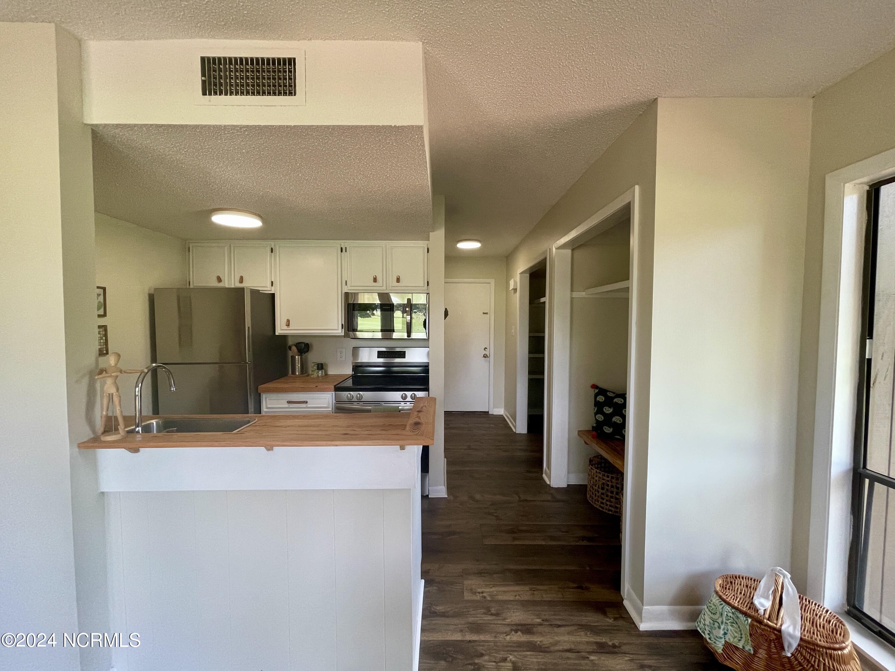 800 St. Andrews Drive, 131b