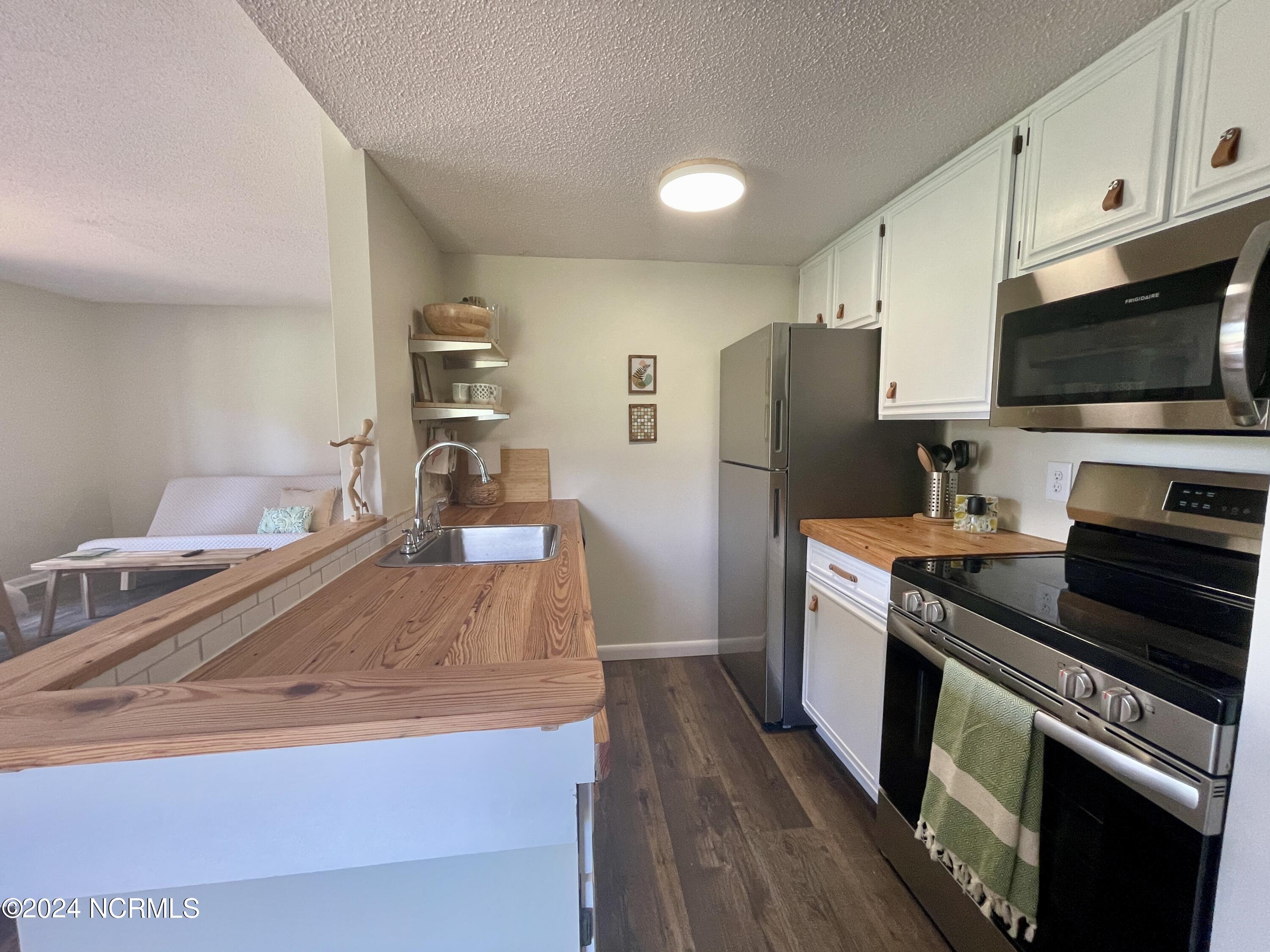 800 St. Andrews Drive, 131b