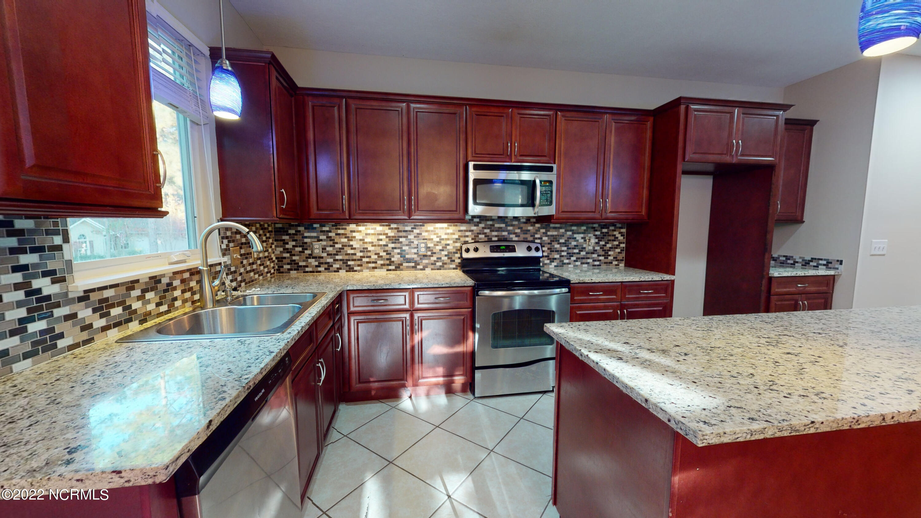 3 Sandhills Place