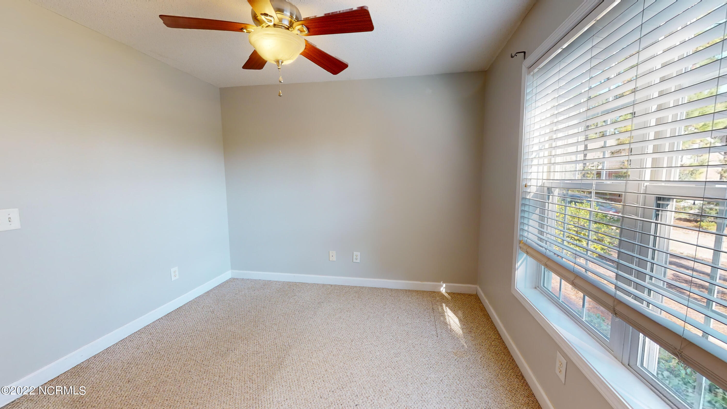 6 White Court