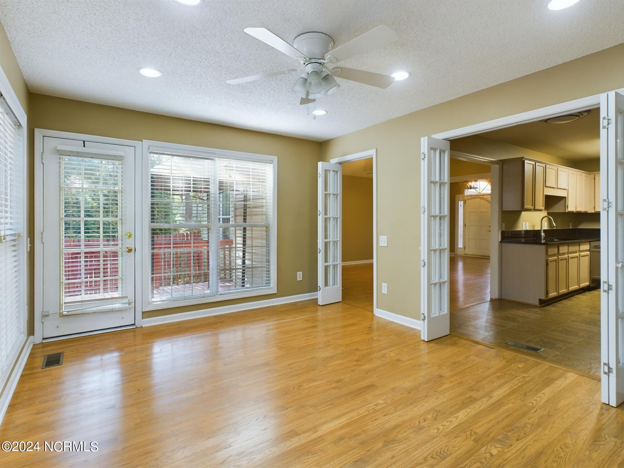 4 Pierce Place