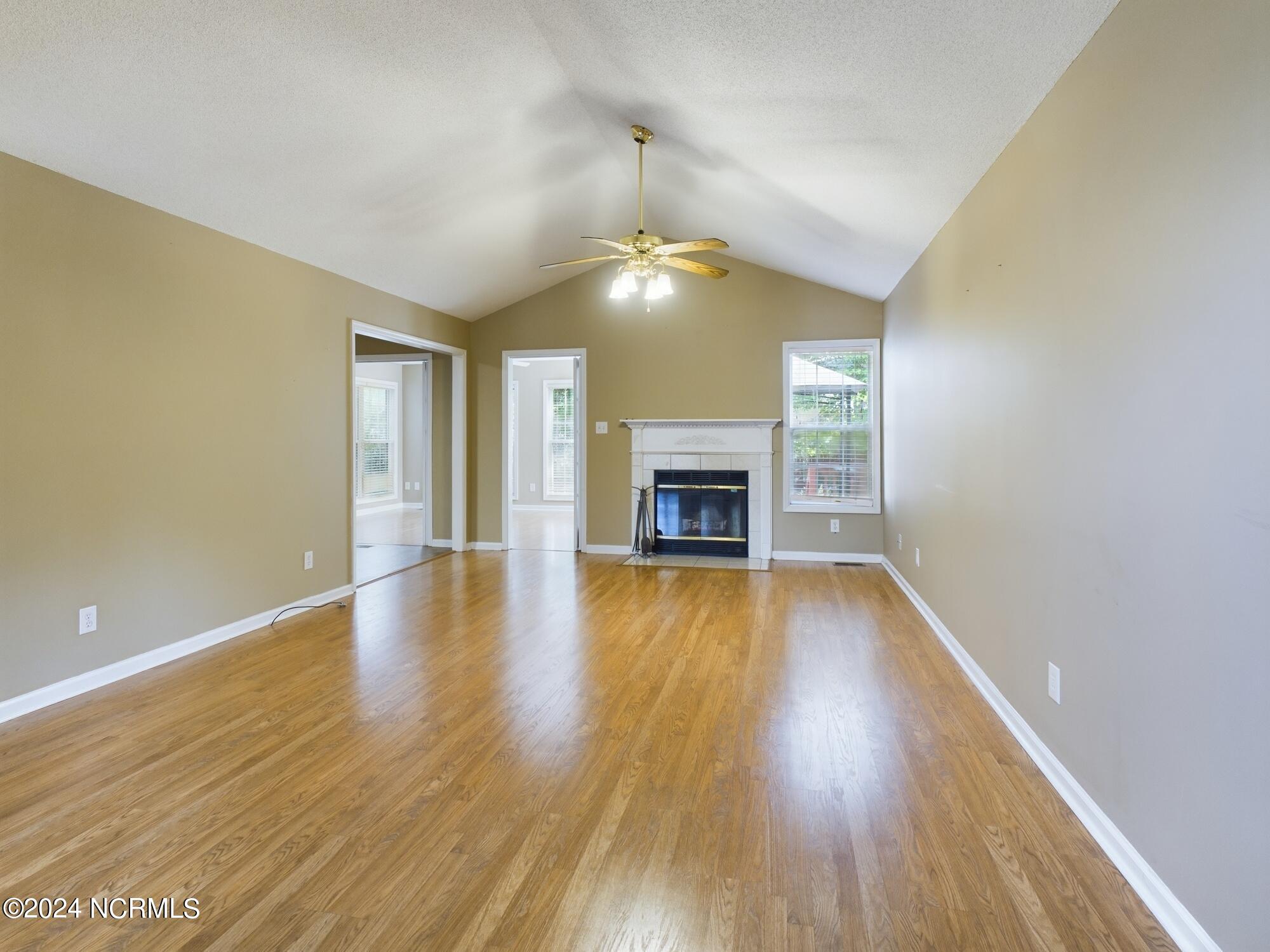 4 Pierce Place
