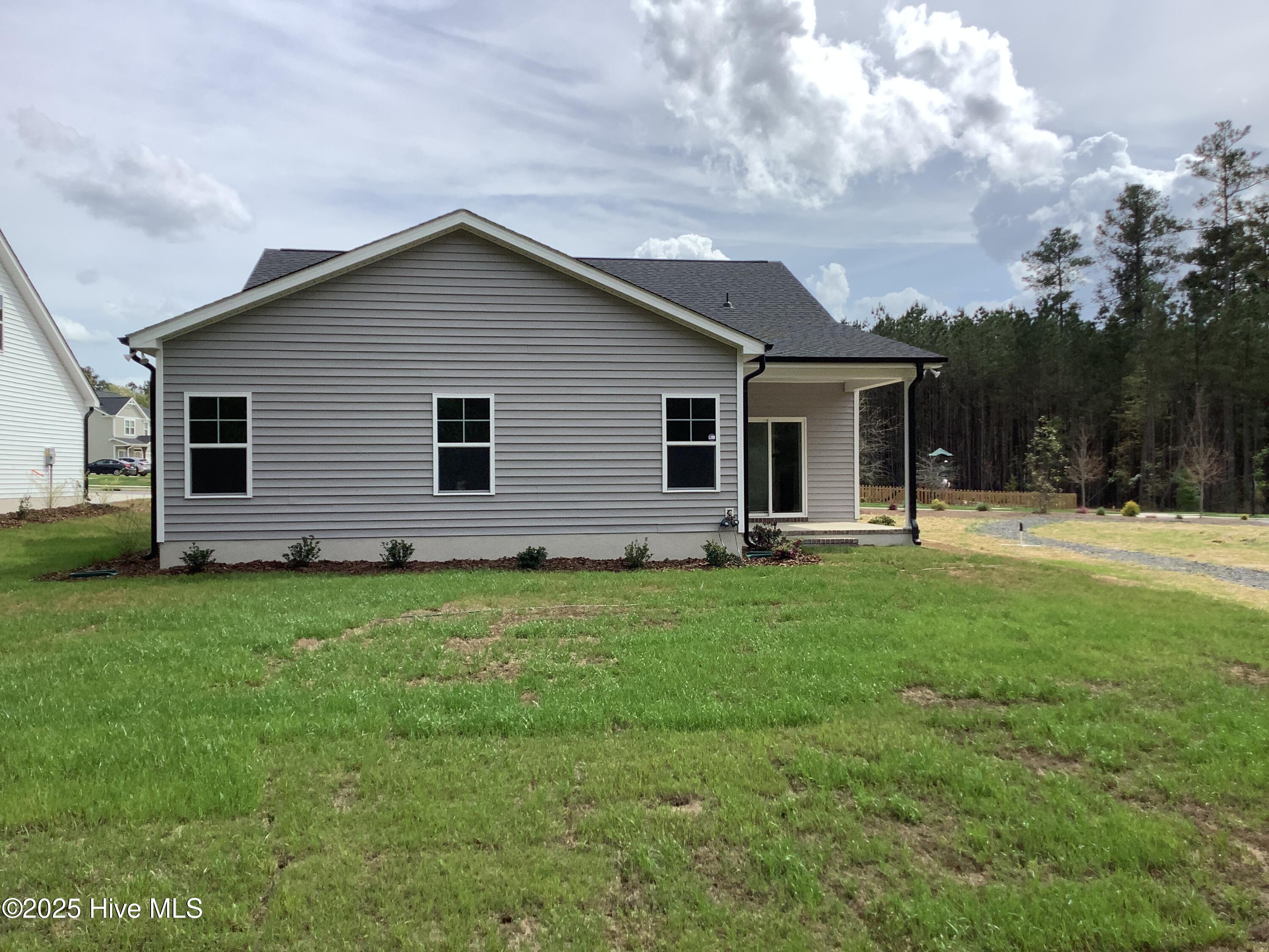 131 Rough Ridge Trail, 1