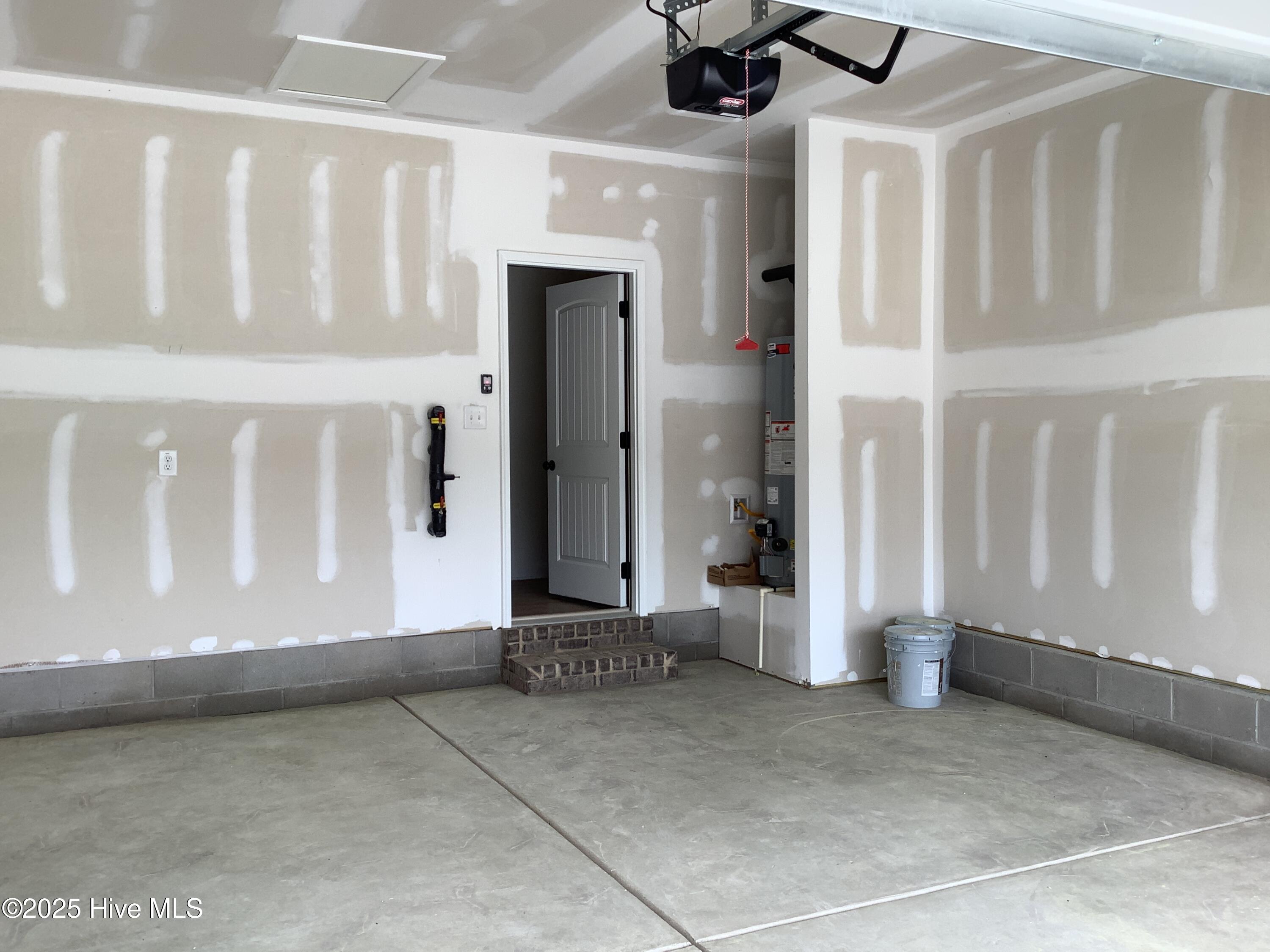 131 Rough Ridge Trail, 1