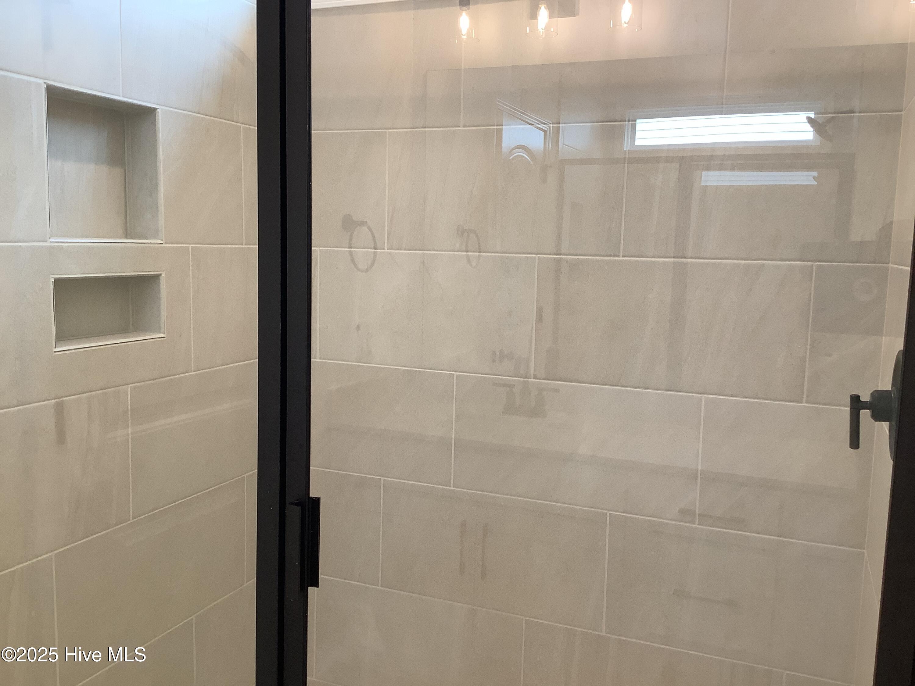 131 Rough Ridge Trail, 1