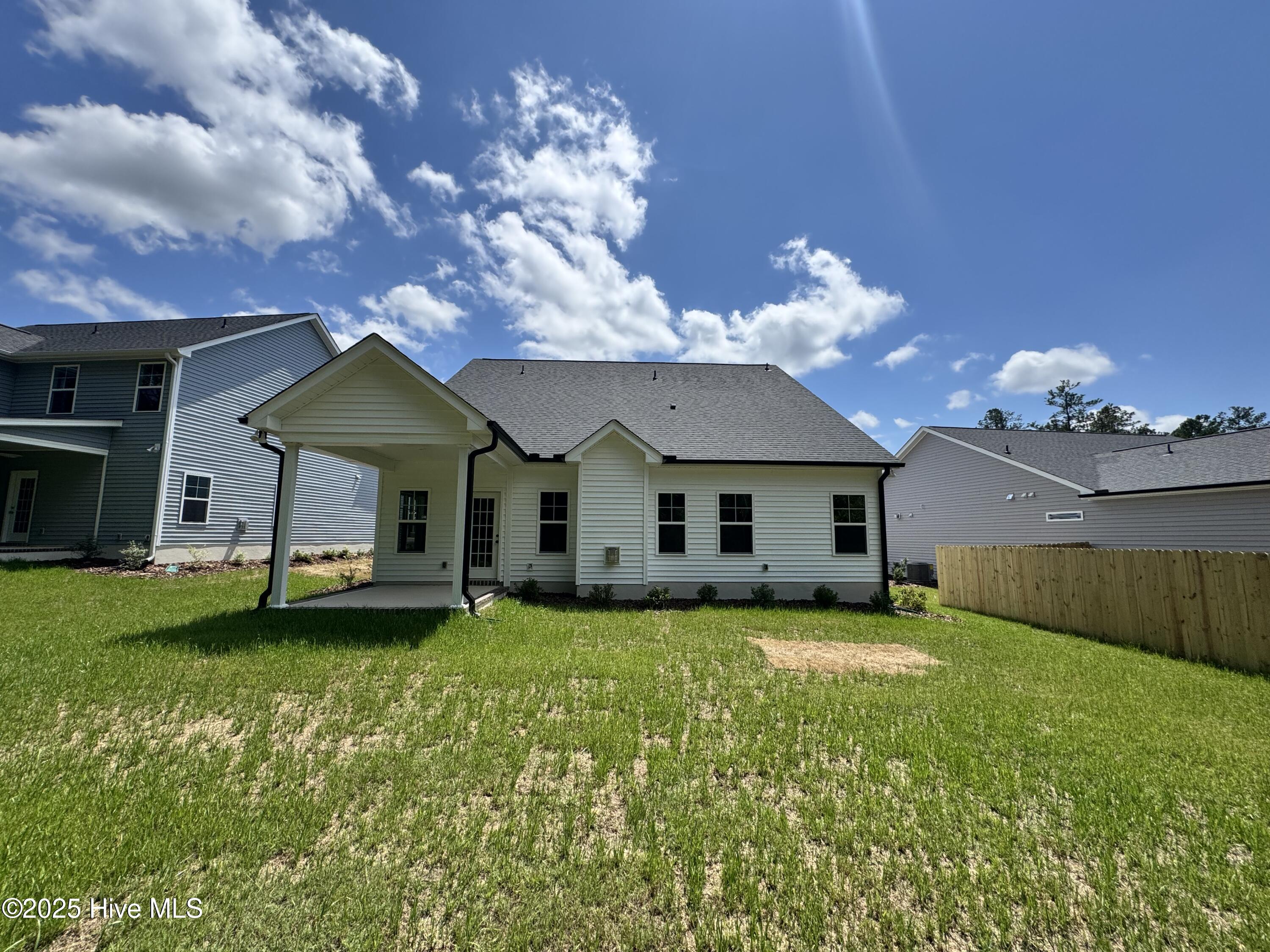 137 Rough Ridge Trail, 2