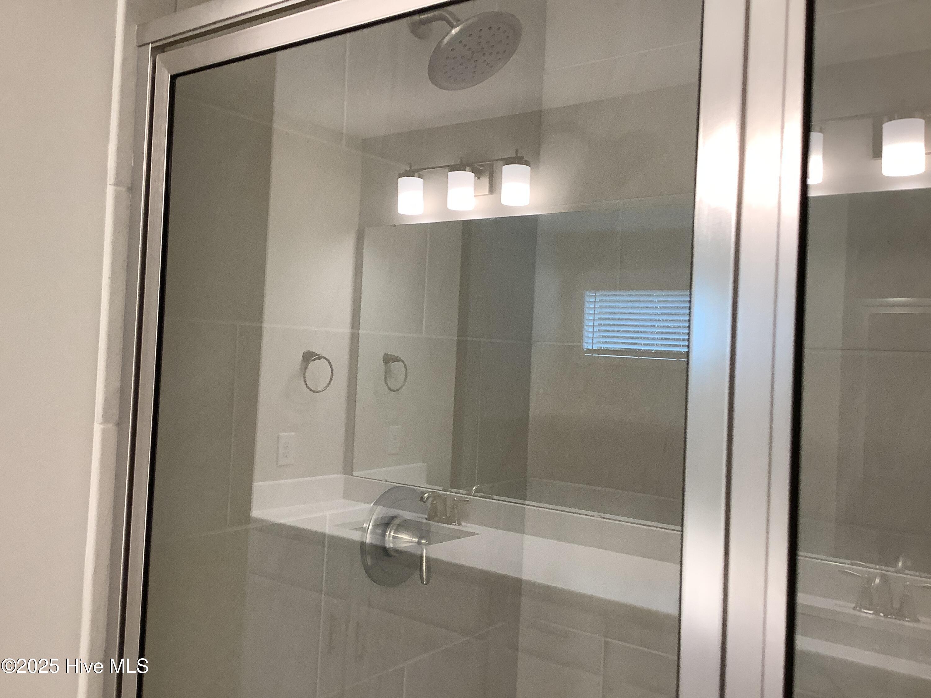 143 Rough Ridge Trail, 3