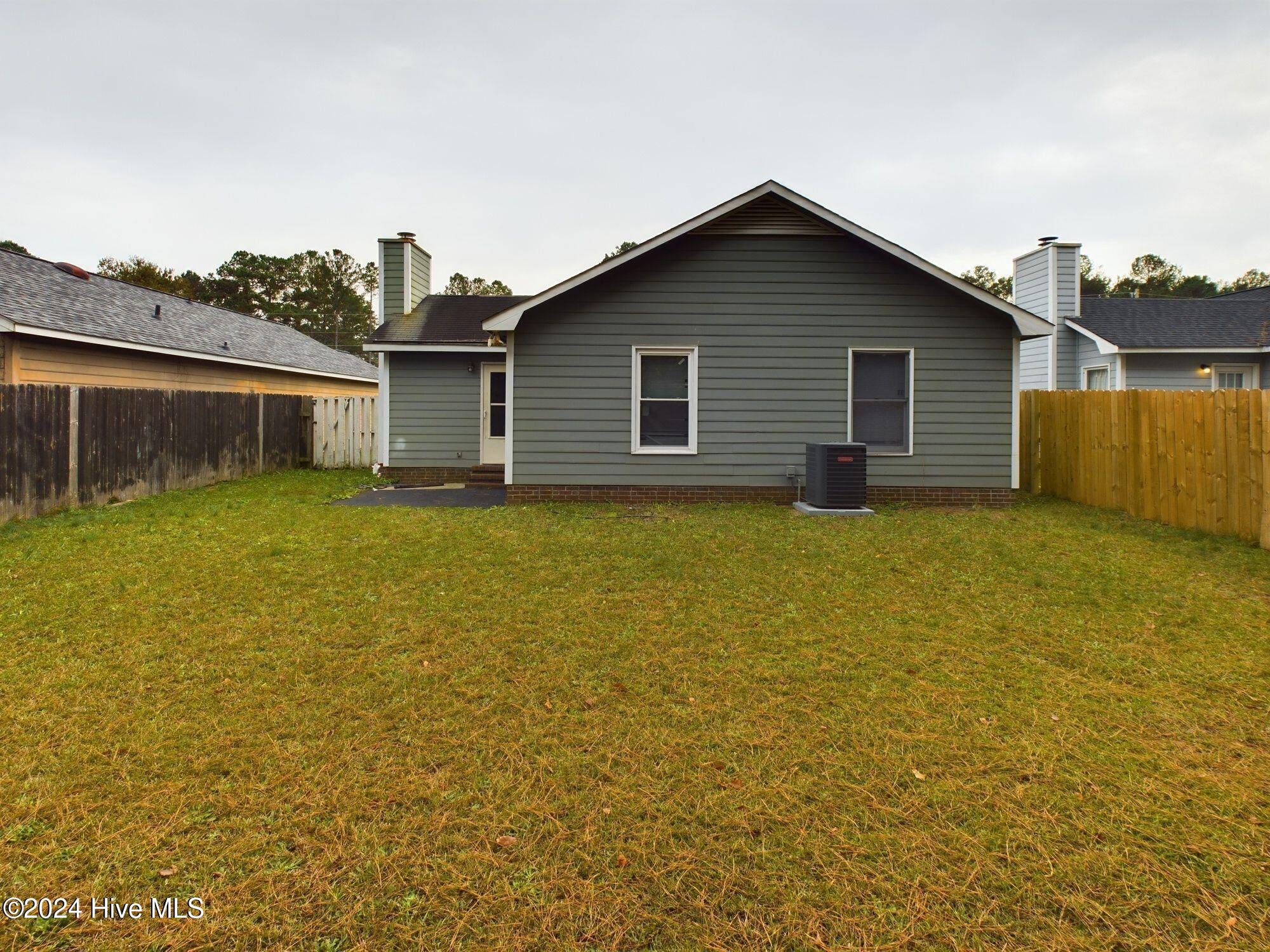 1108 Hoke Loop Road