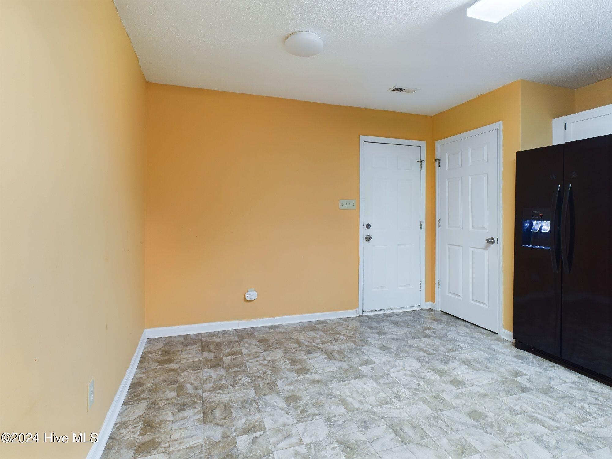 1108 Hoke Loop Road
