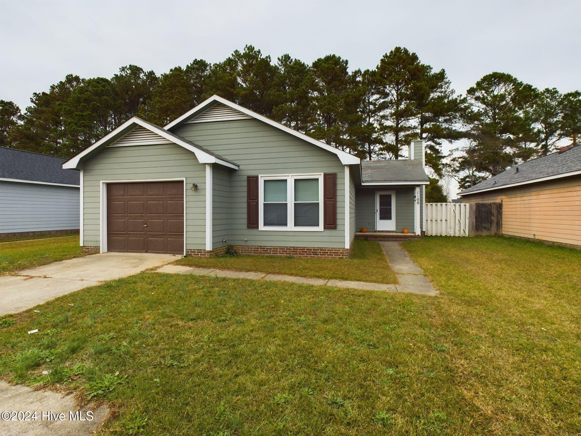 1108 Hoke Loop Road