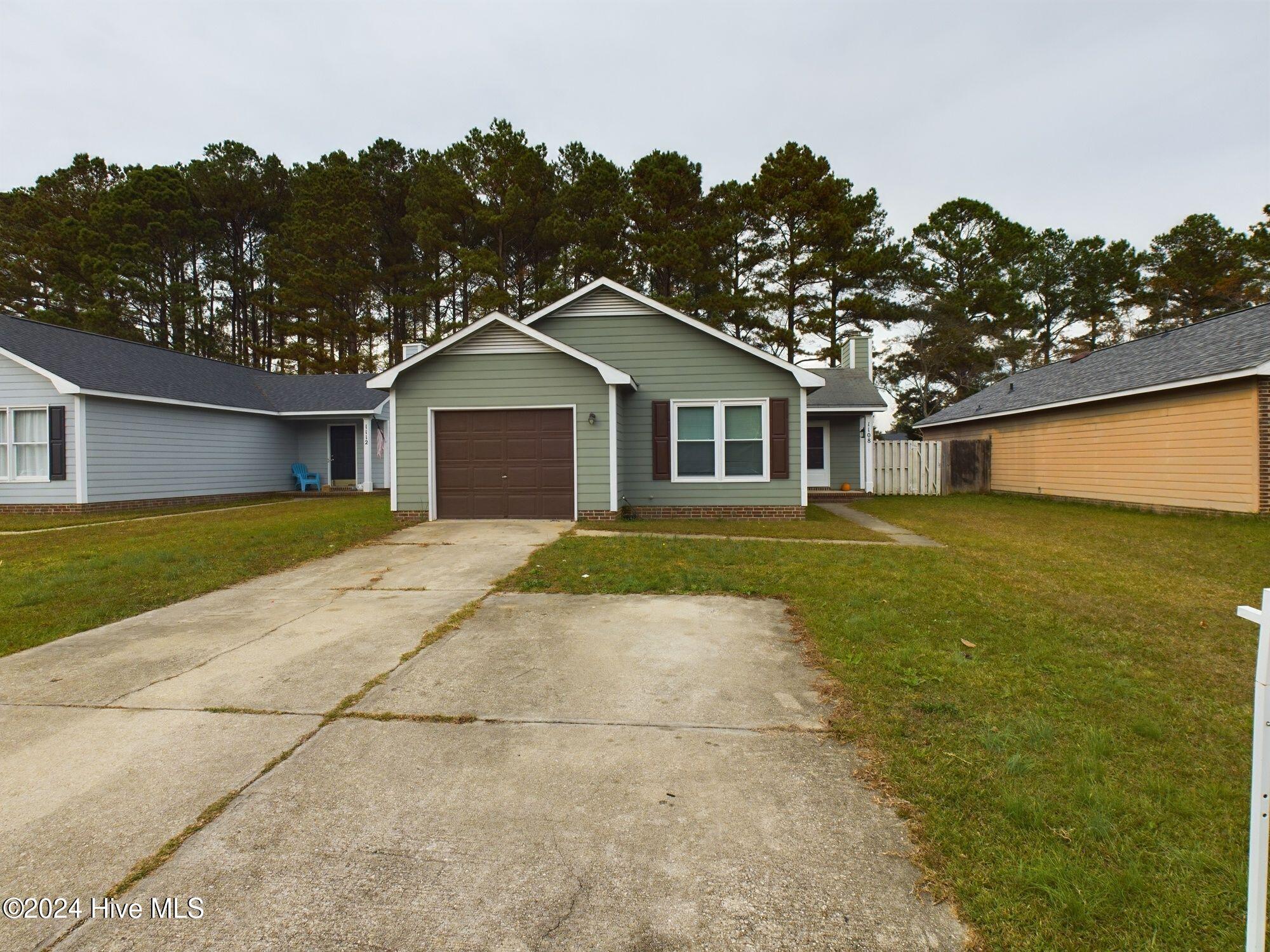 1108 Hoke Loop Road