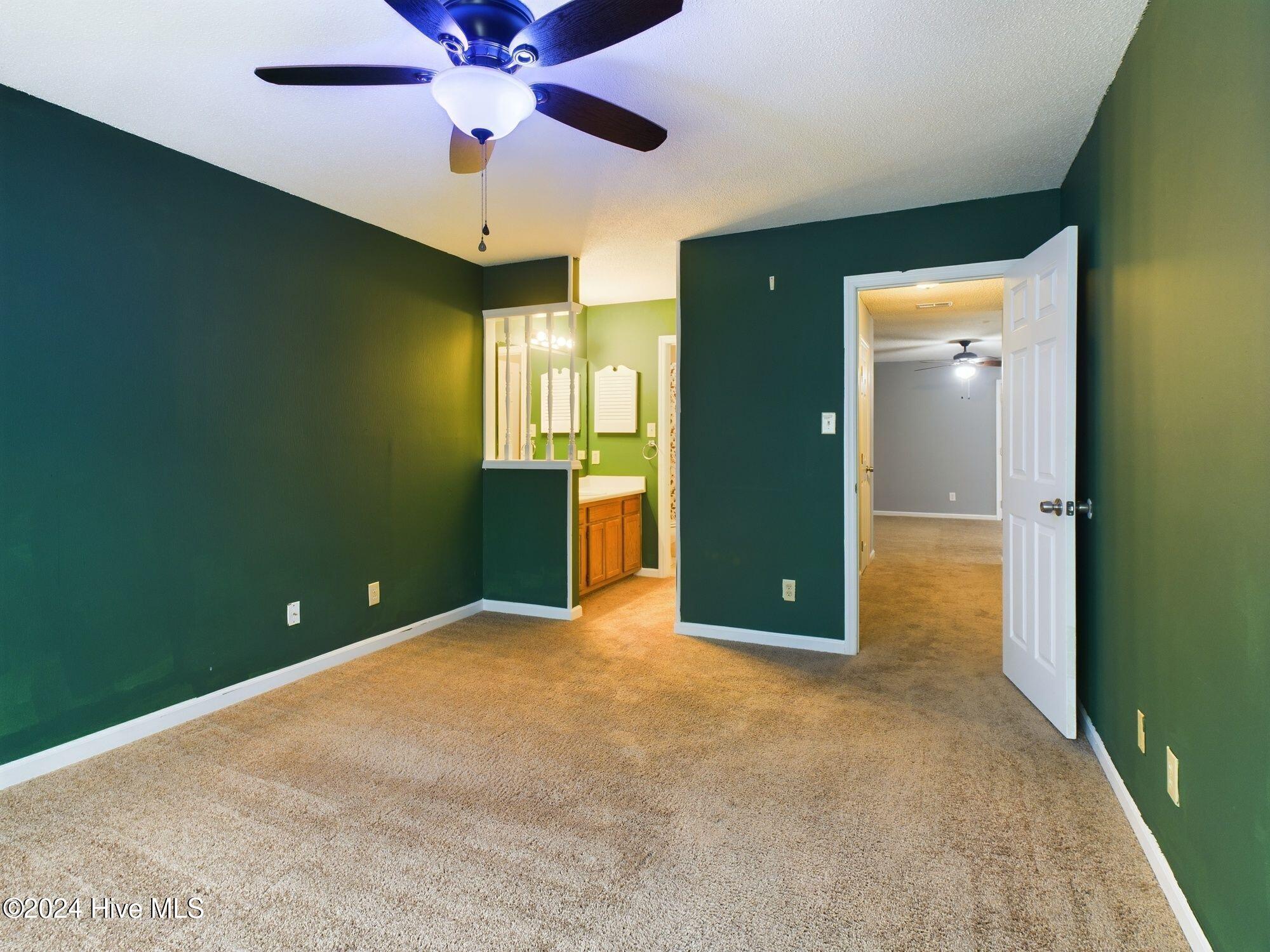 1108 Hoke Loop Road