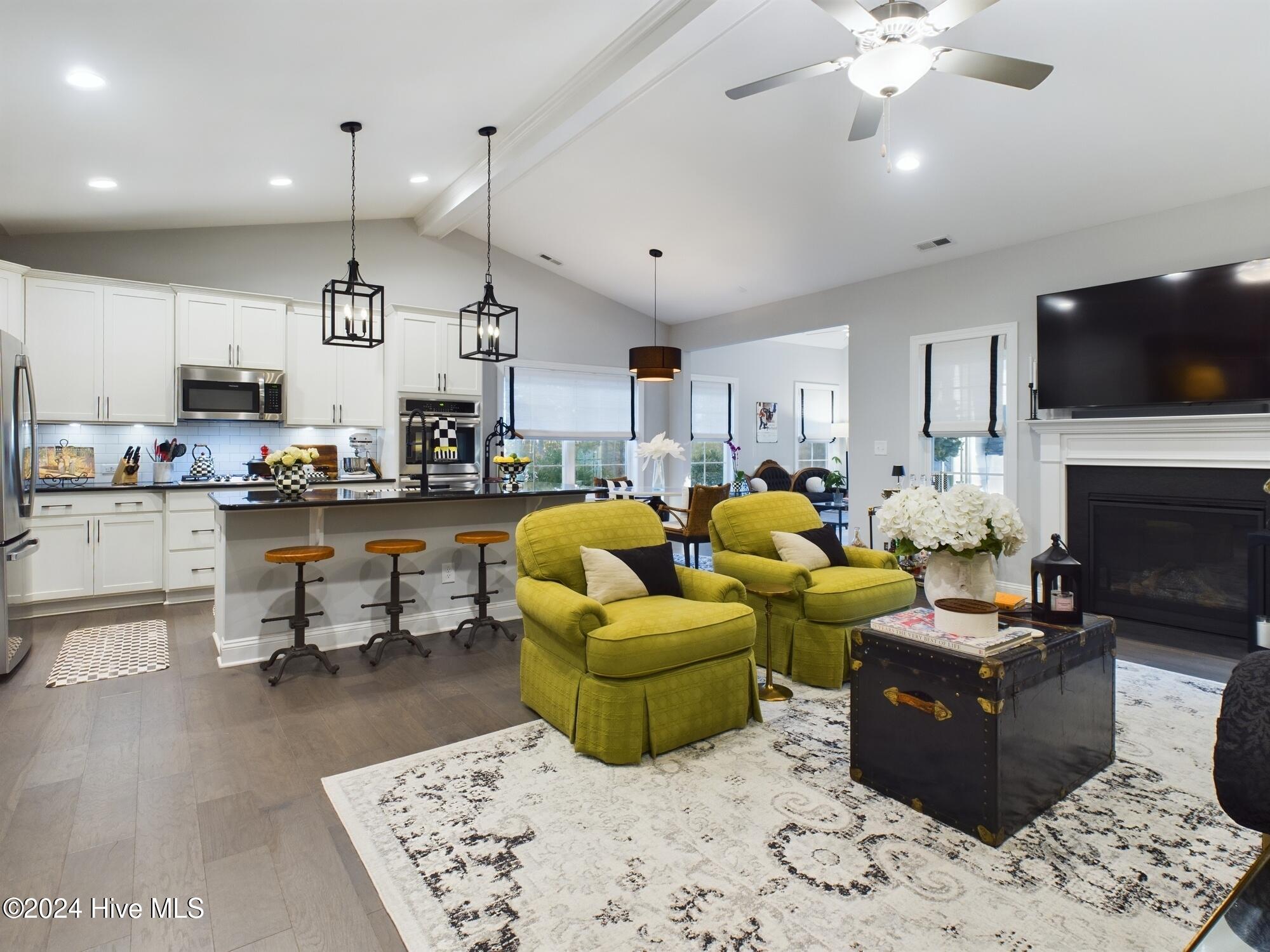 526 Pondpine Lane