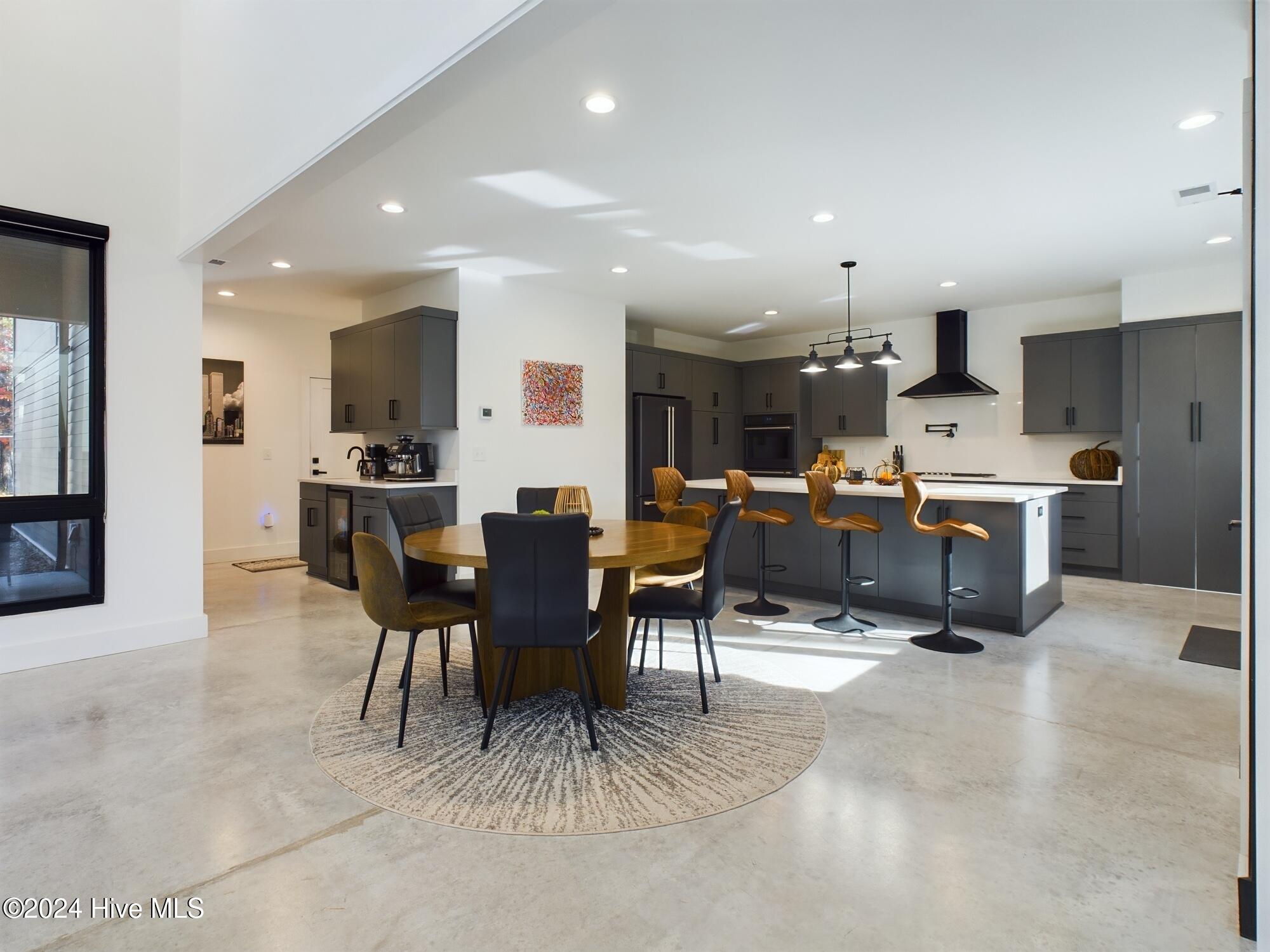 4 Woodward Place