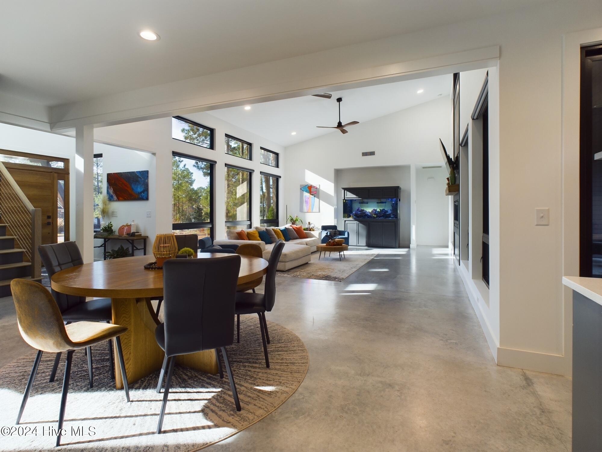4 Woodward Place