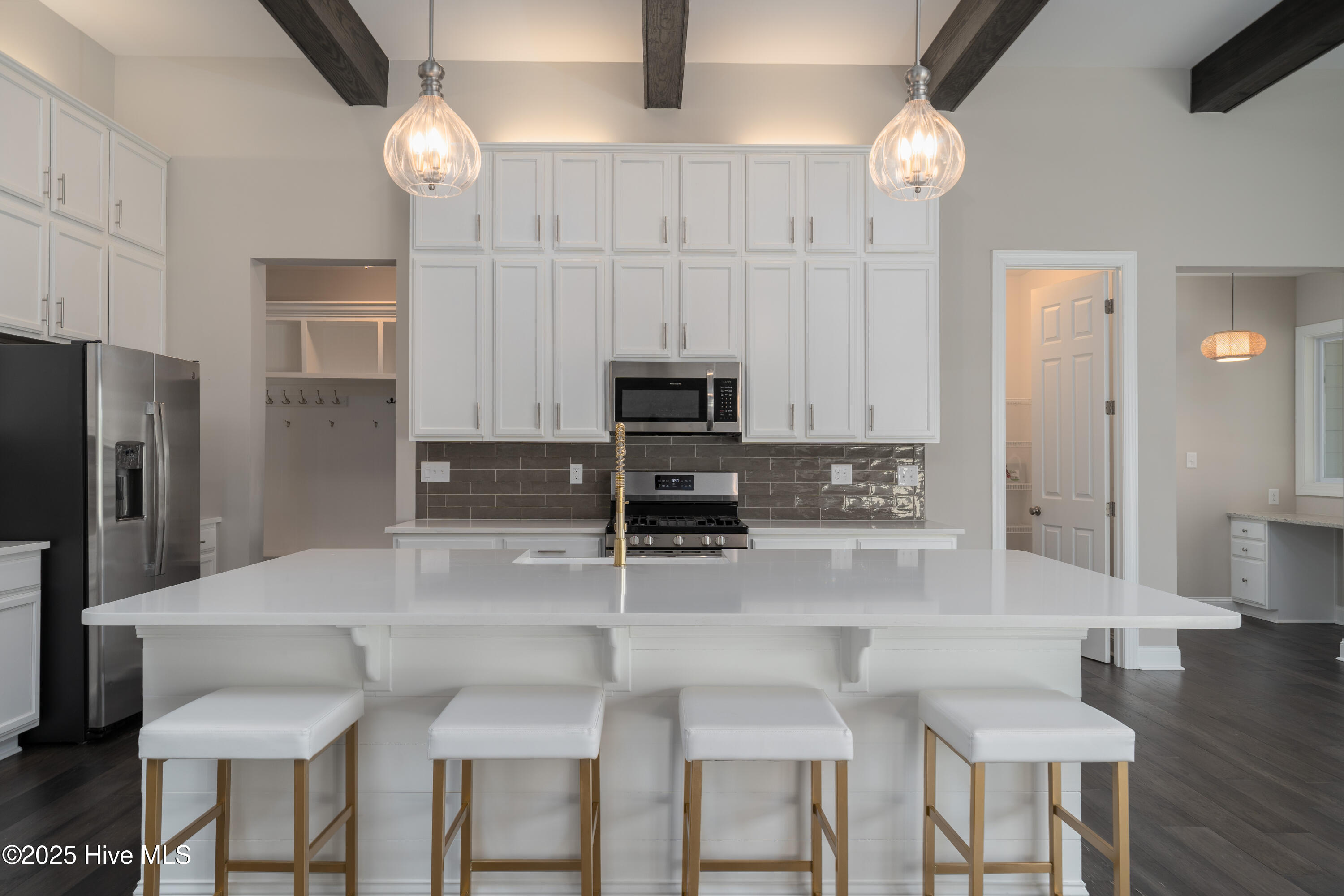 185 Foxwood Close Road