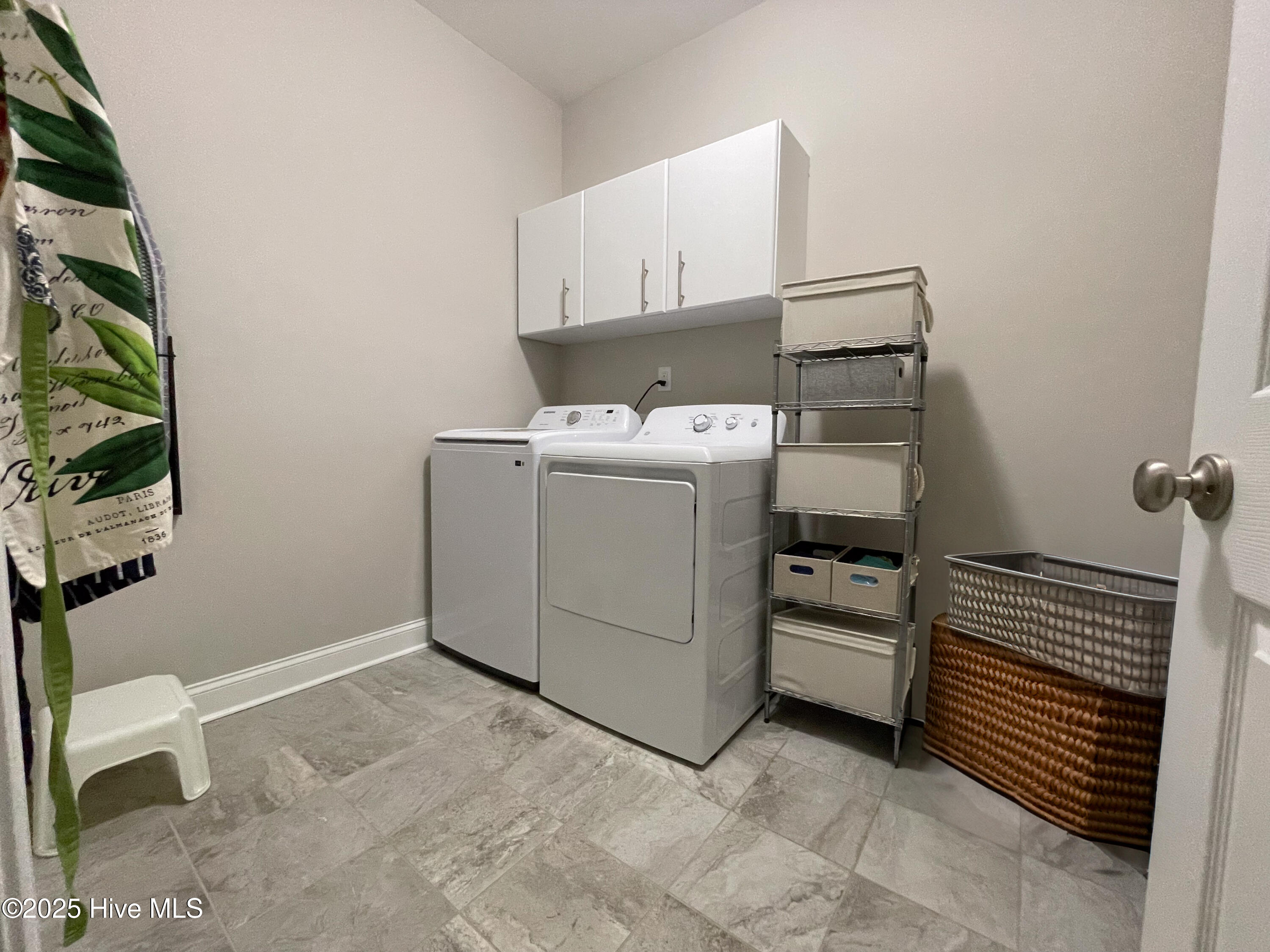 185 Foxwood Close Road