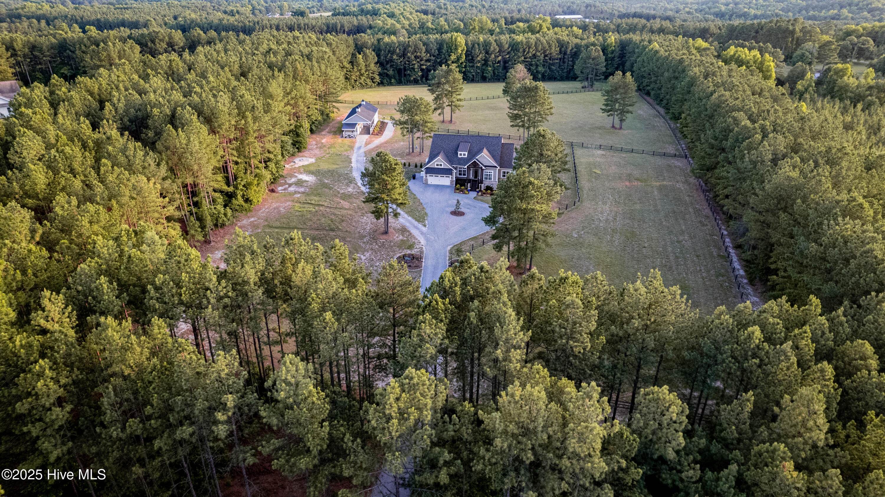 185 Foxwood Close Road