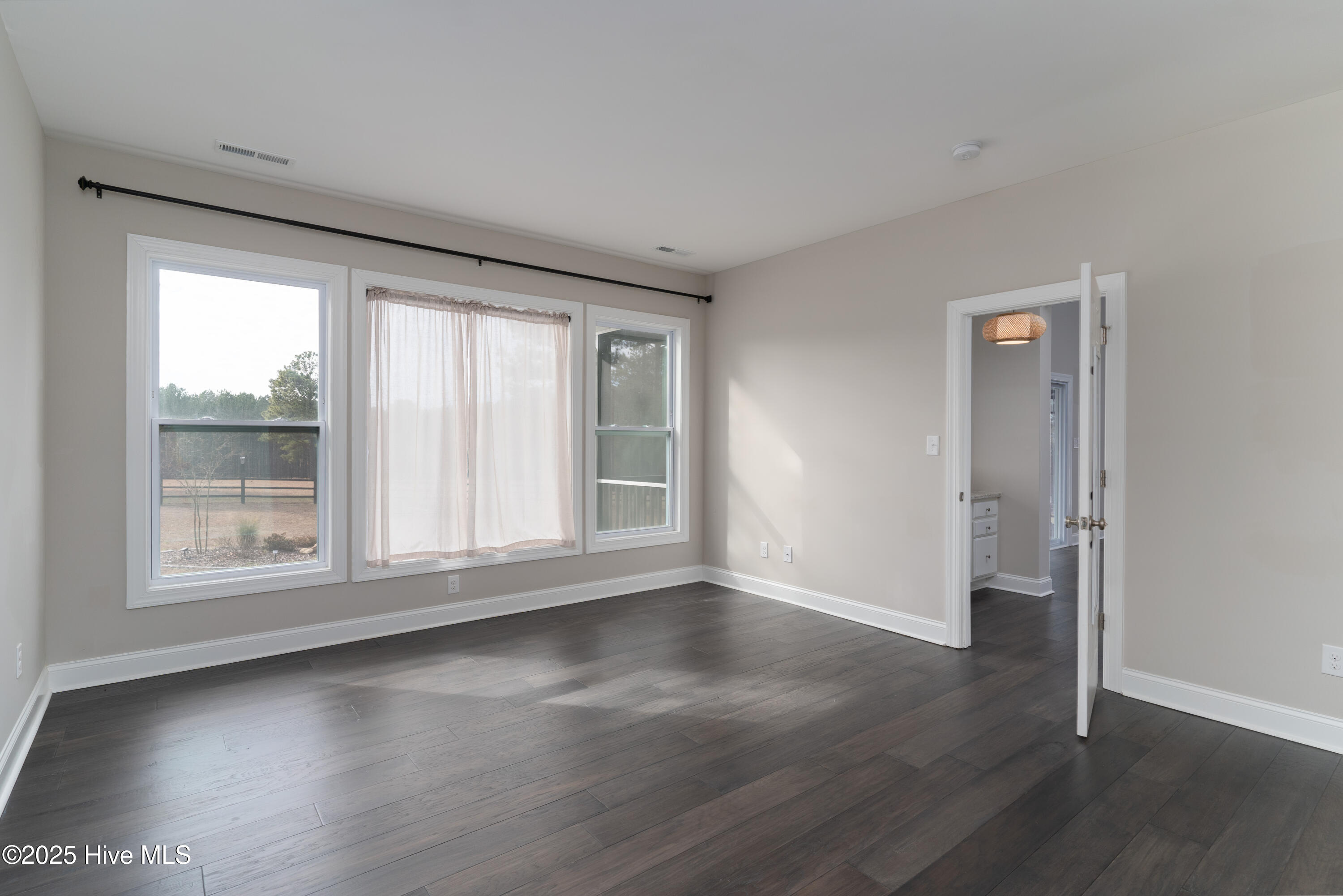 185 Foxwood Close Road