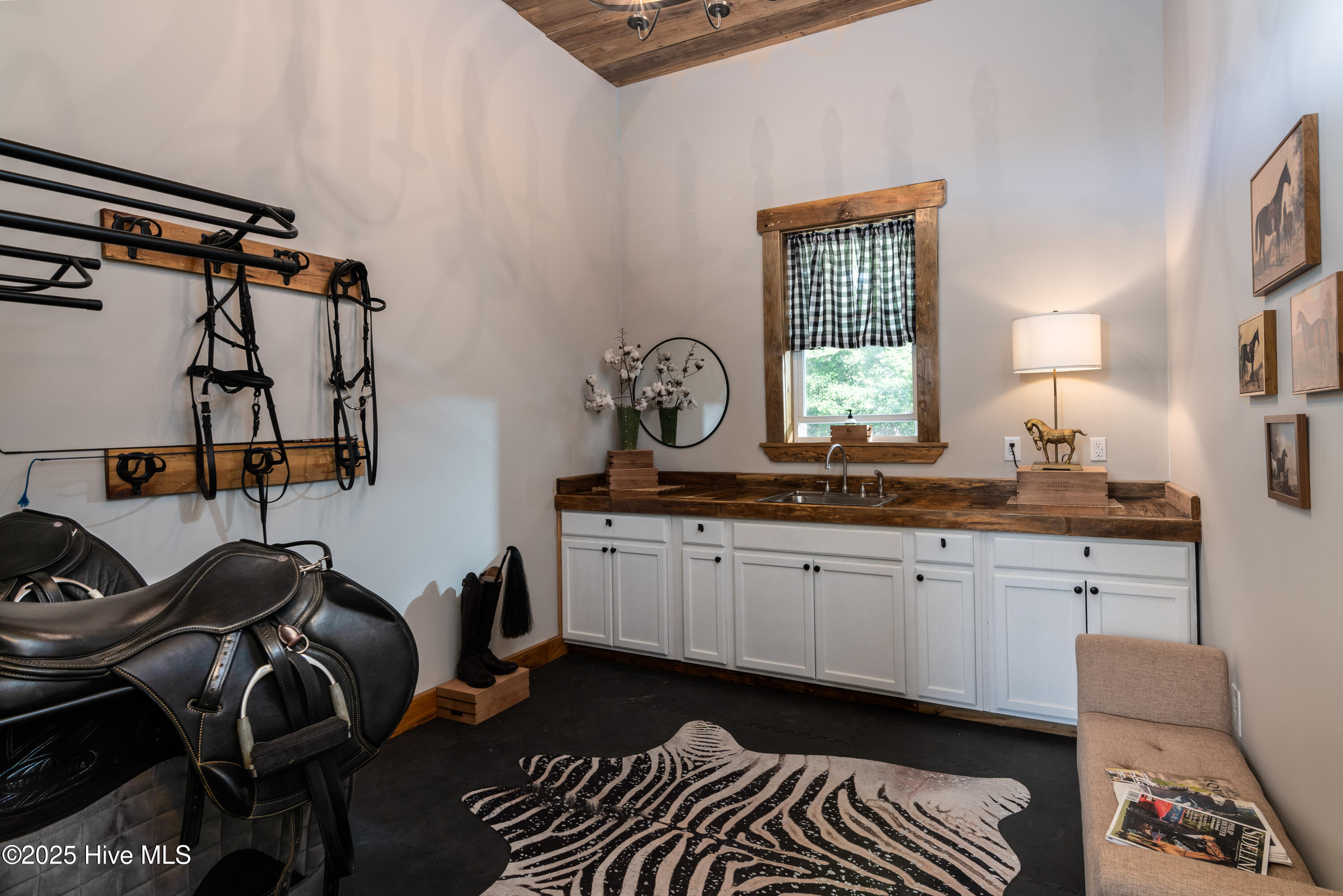 185 Foxwood Close Road