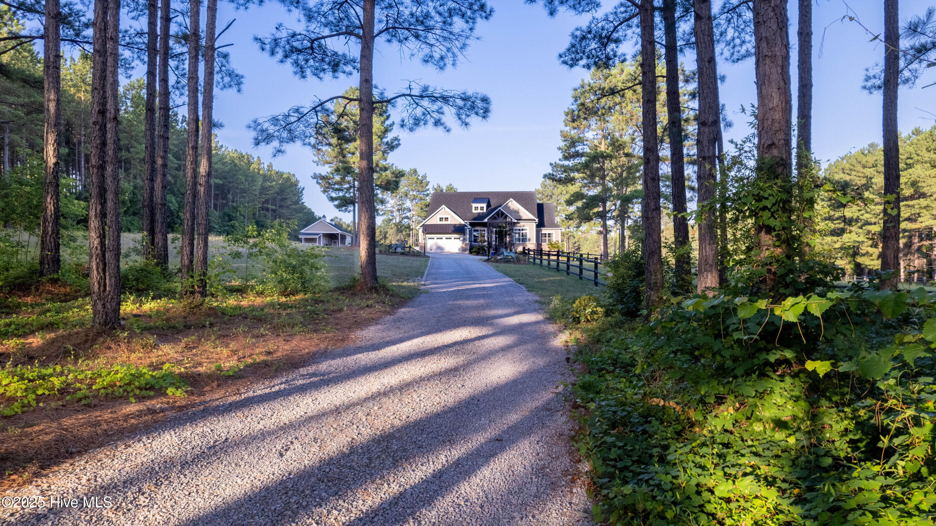 185 Foxwood Close Road