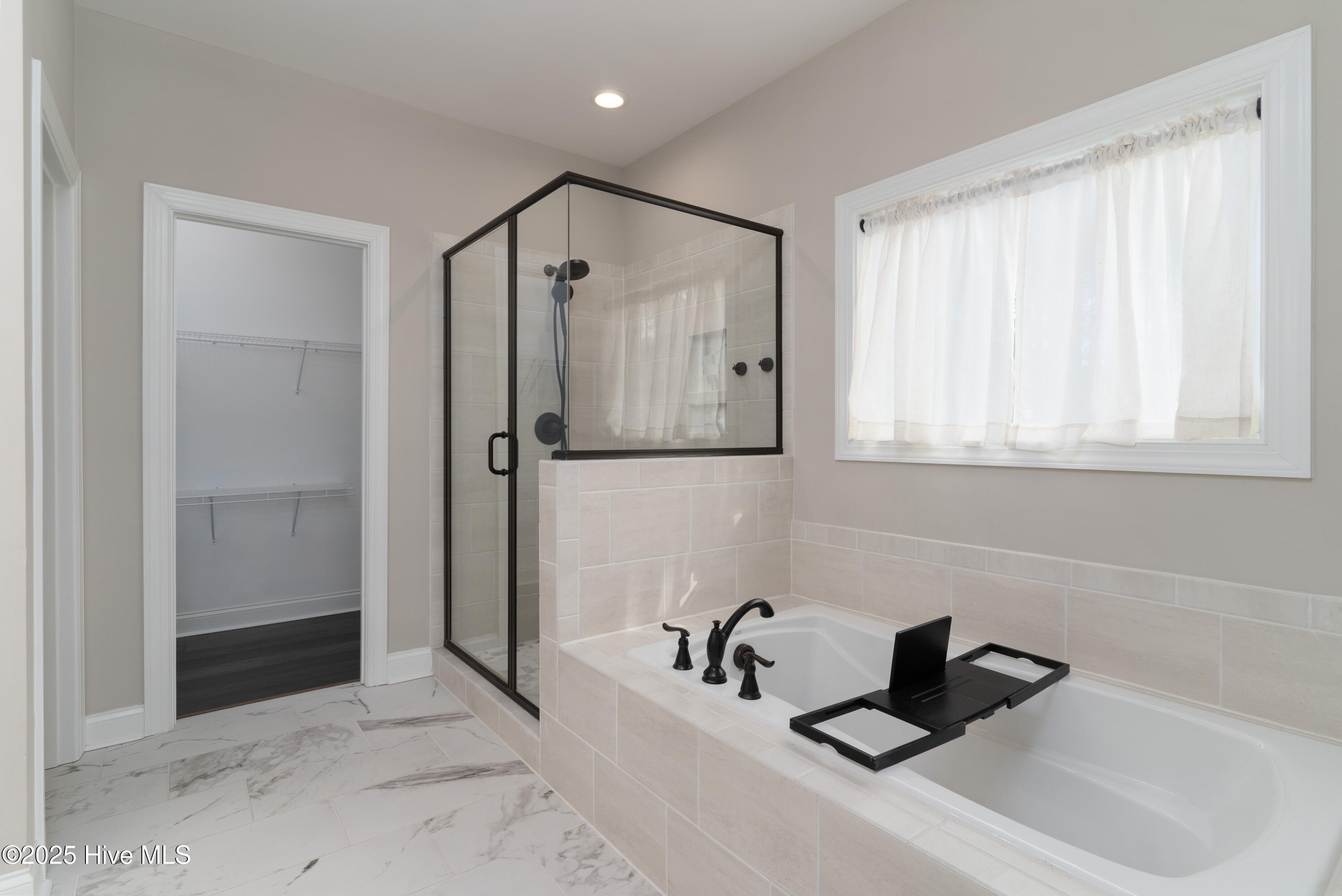 185 Foxwood Close Road