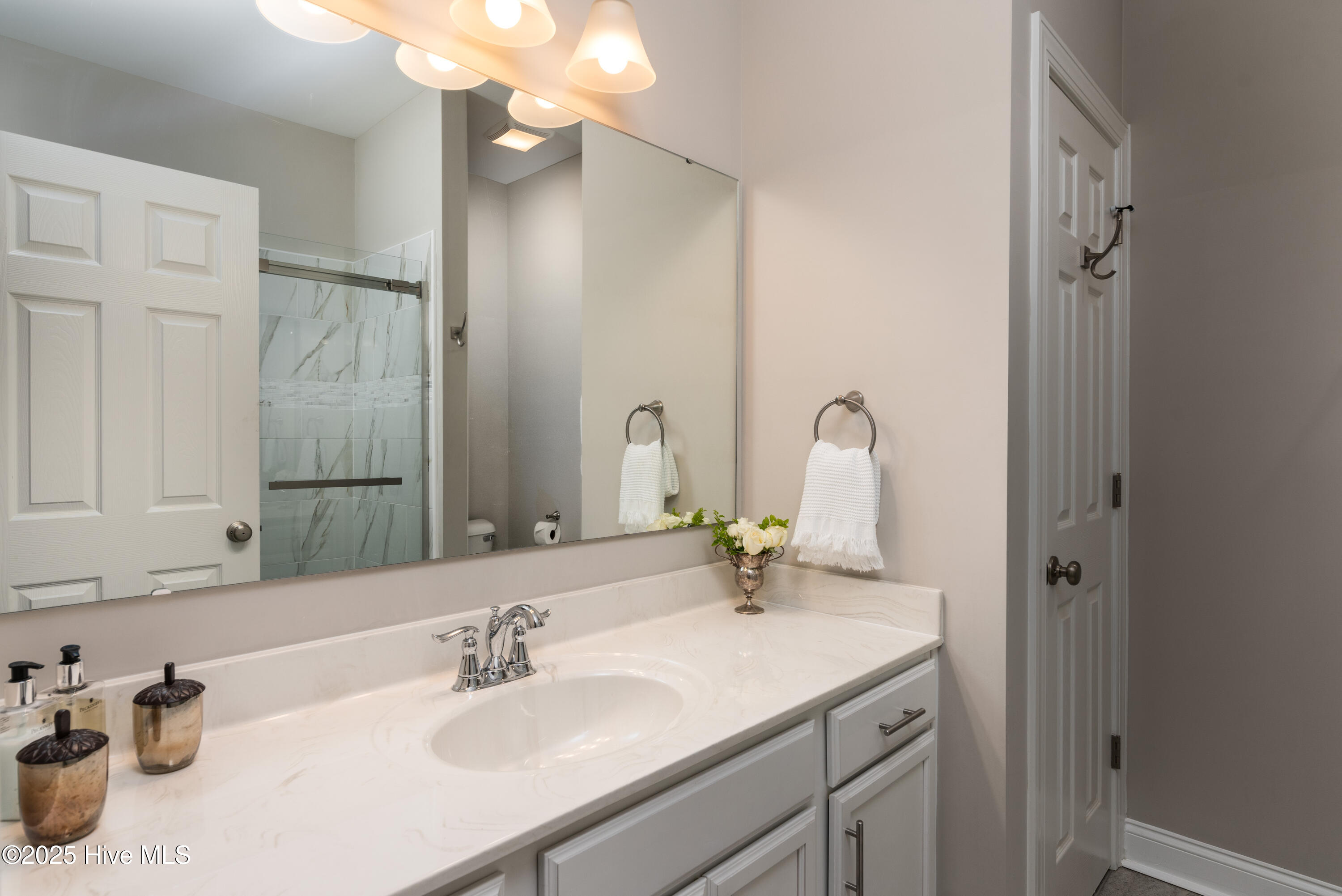 185 Foxwood Close Road