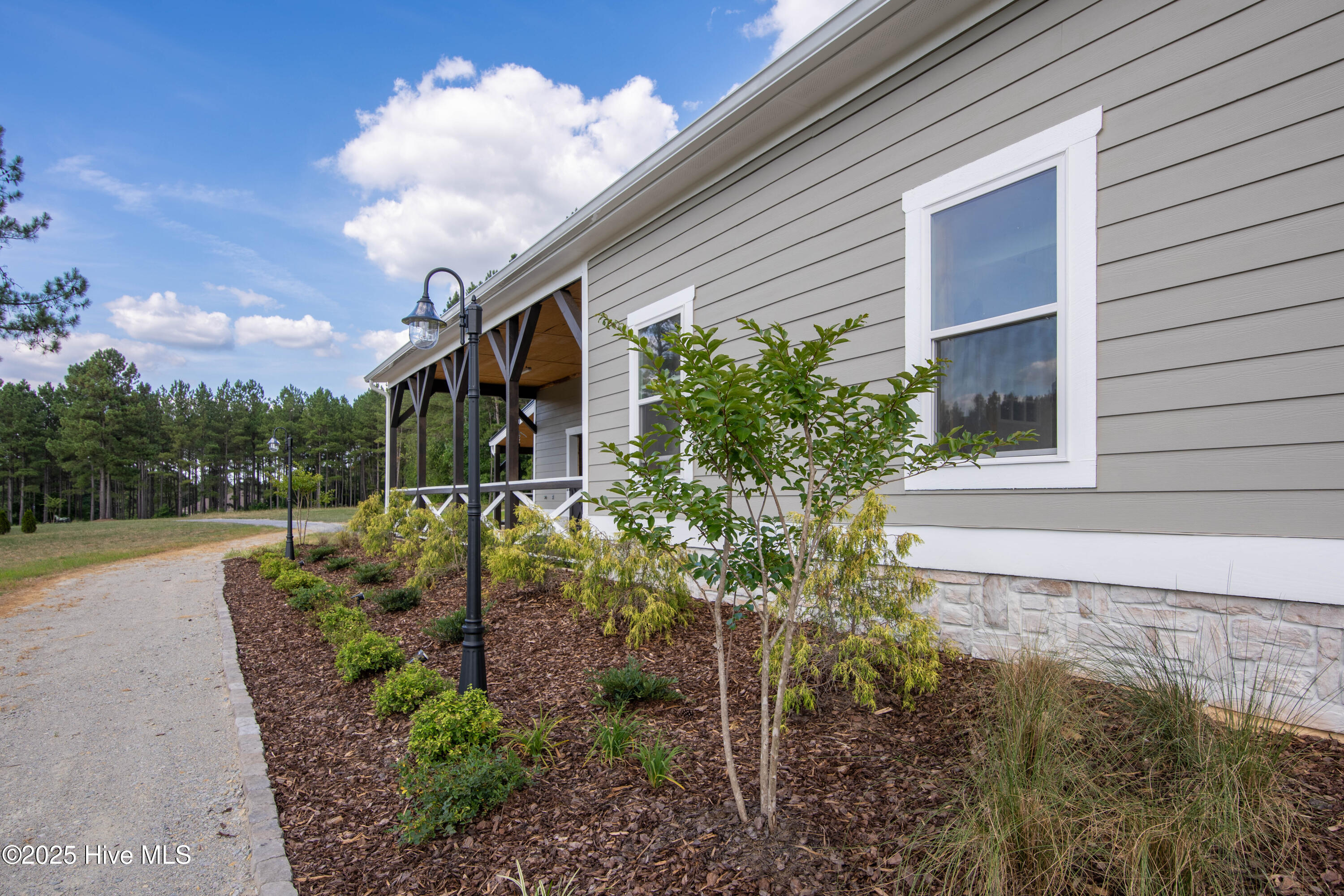 185 Foxwood Close Road