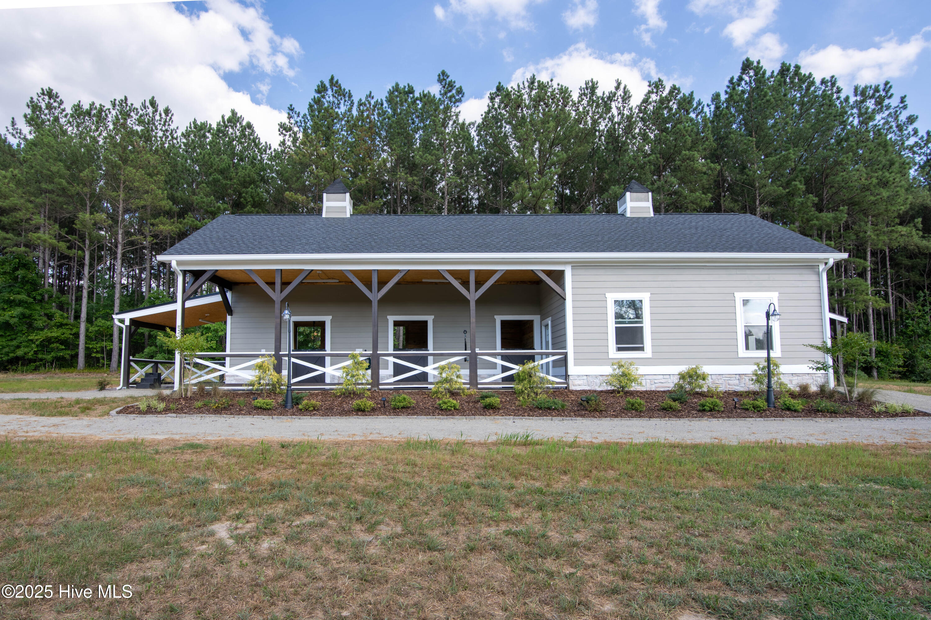 185 Foxwood Close Road