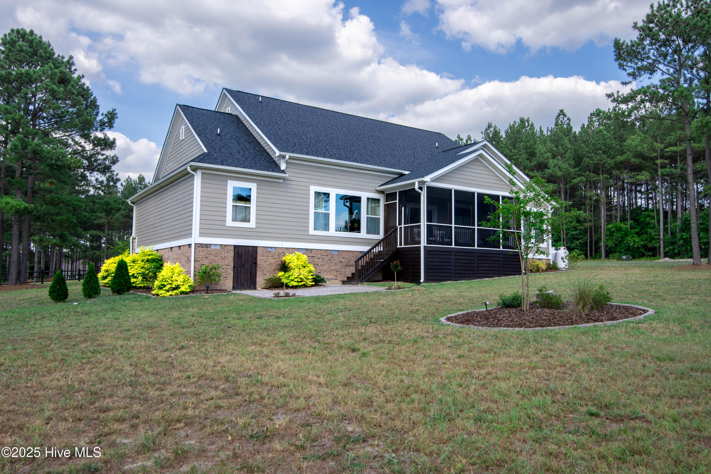 185 Foxwood Close Road