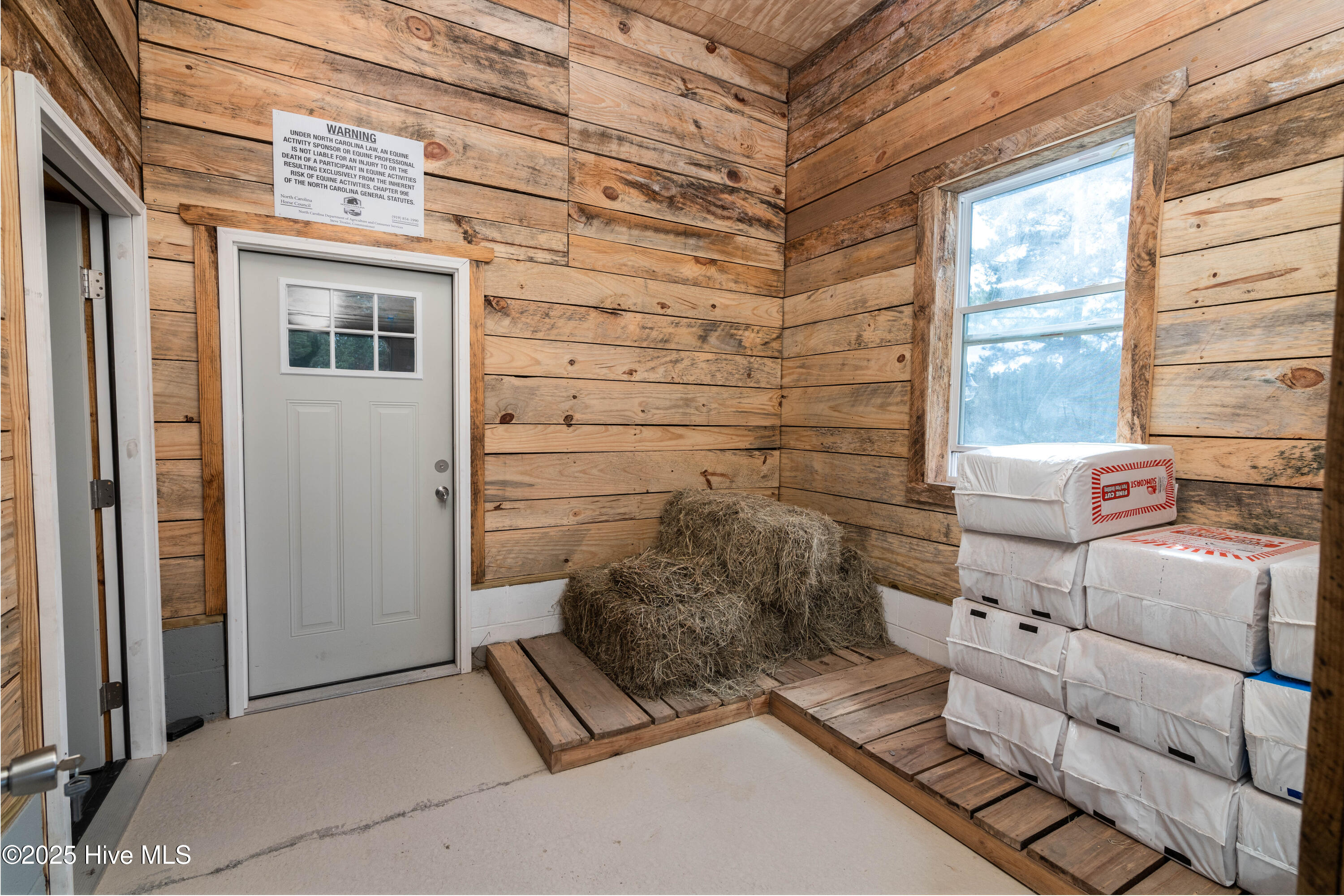 185 Foxwood Close Road