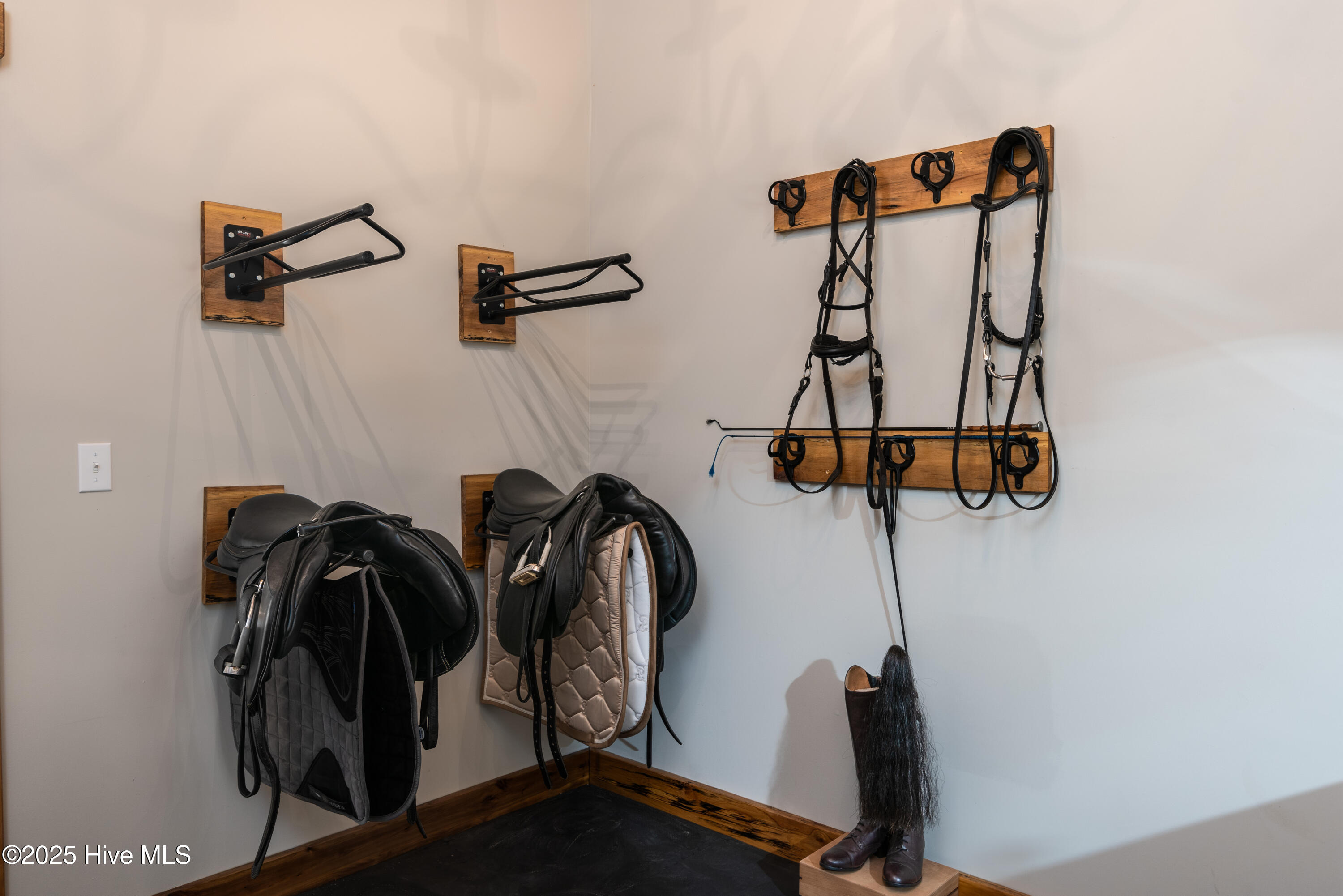 185 Foxwood Close Road