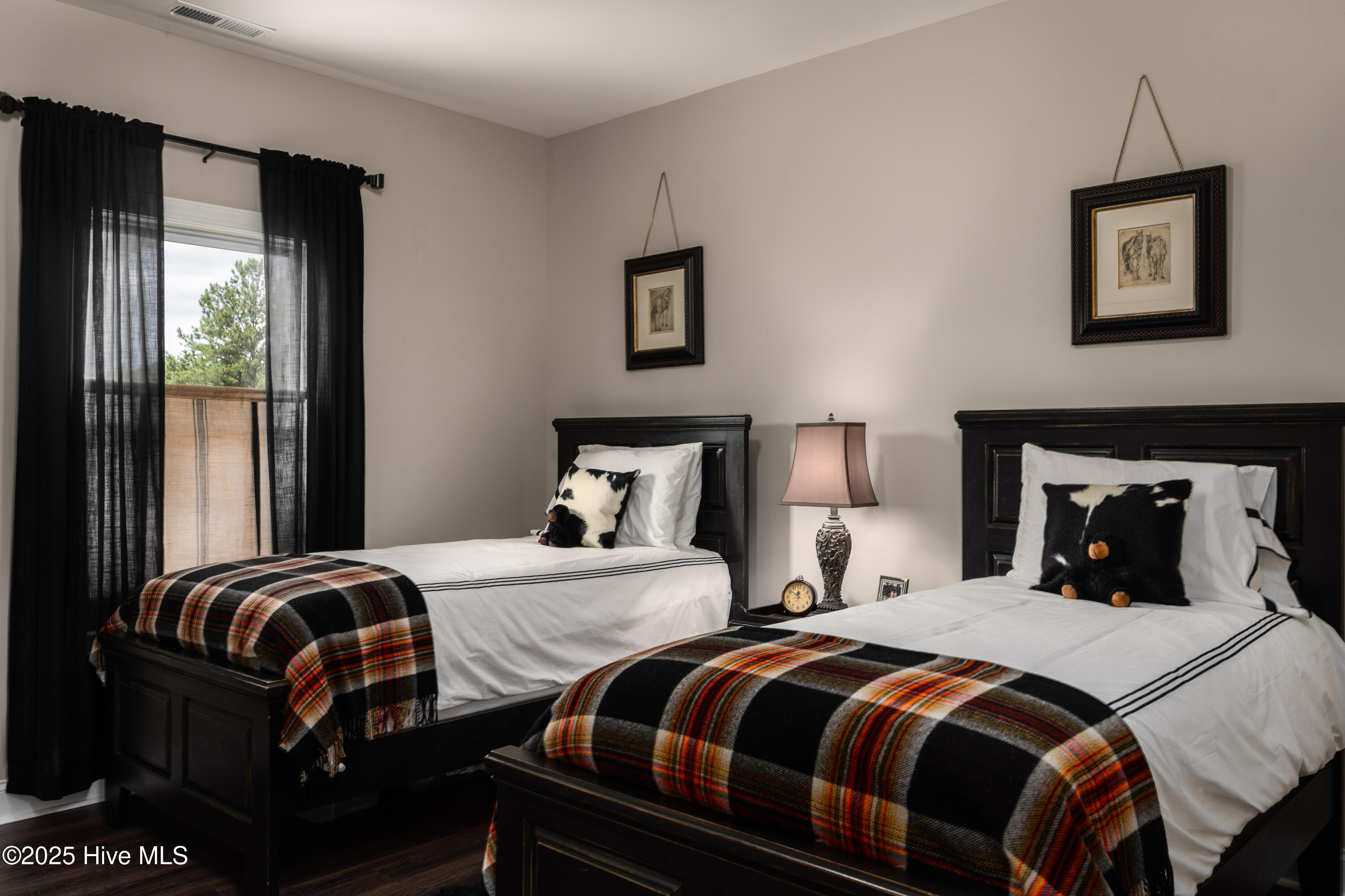 185 Foxwood Close Road