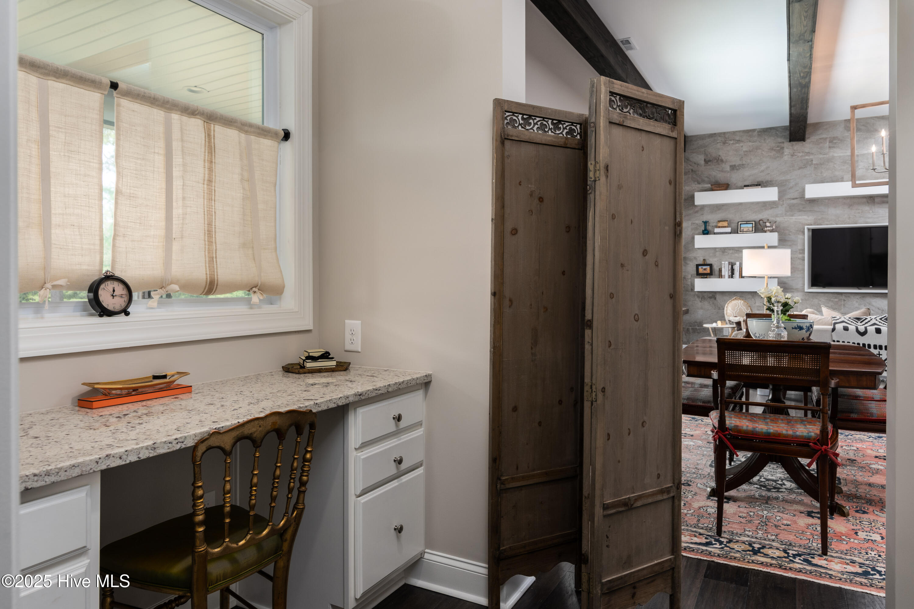 185 Foxwood Close Road