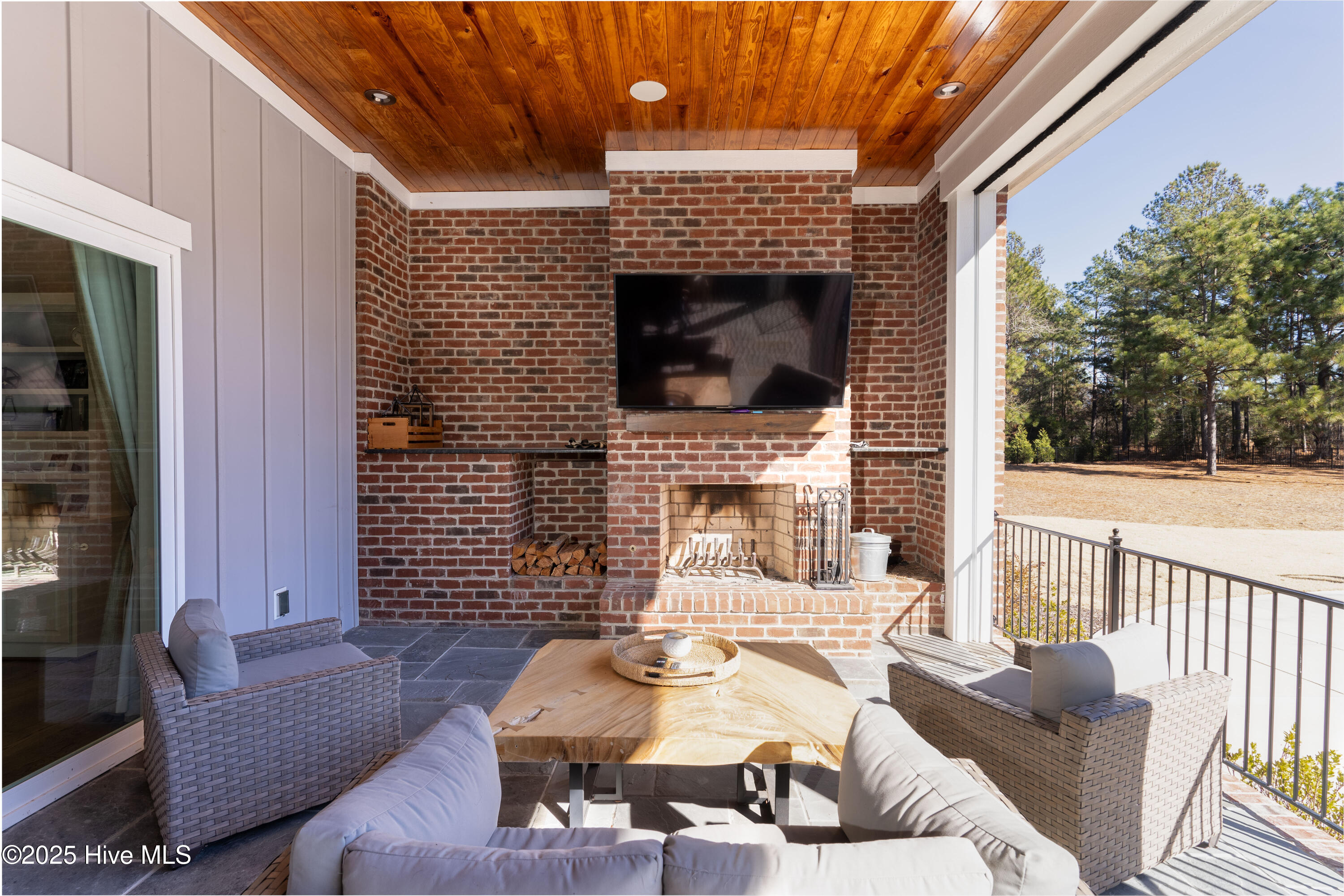 65 Quaker Ridge Road