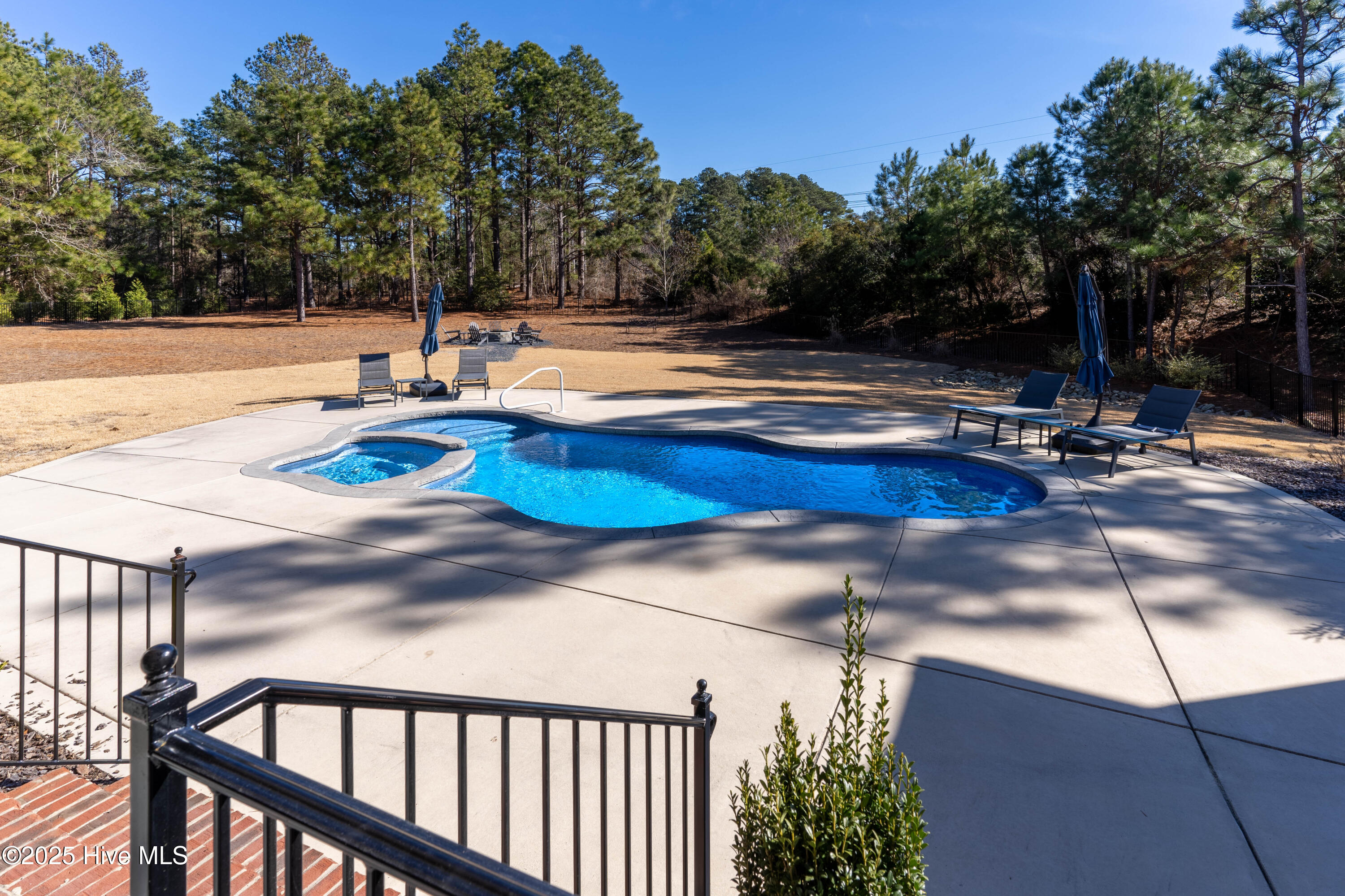 65 Quaker Ridge Road