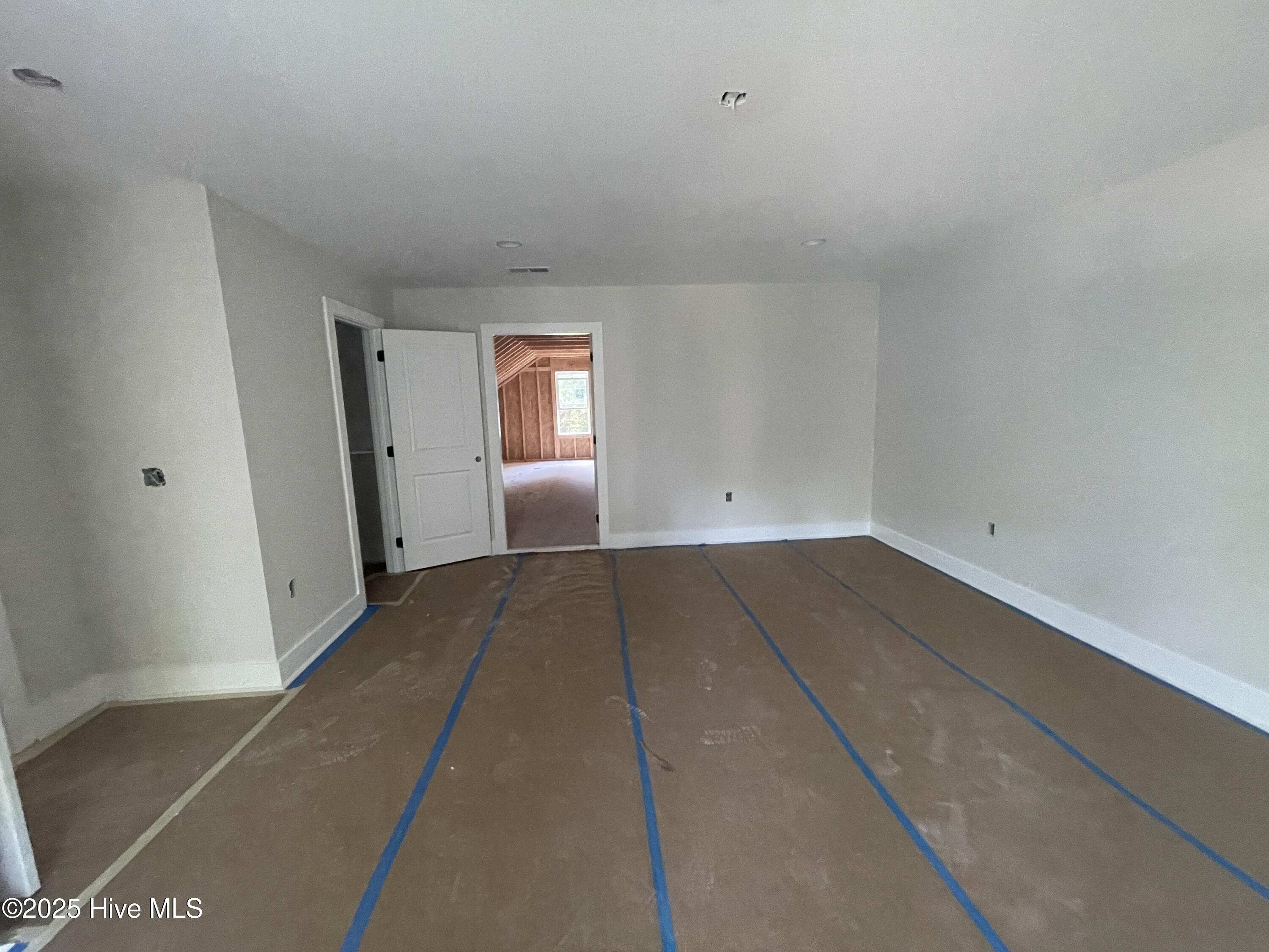 859 Blue Bird Drive