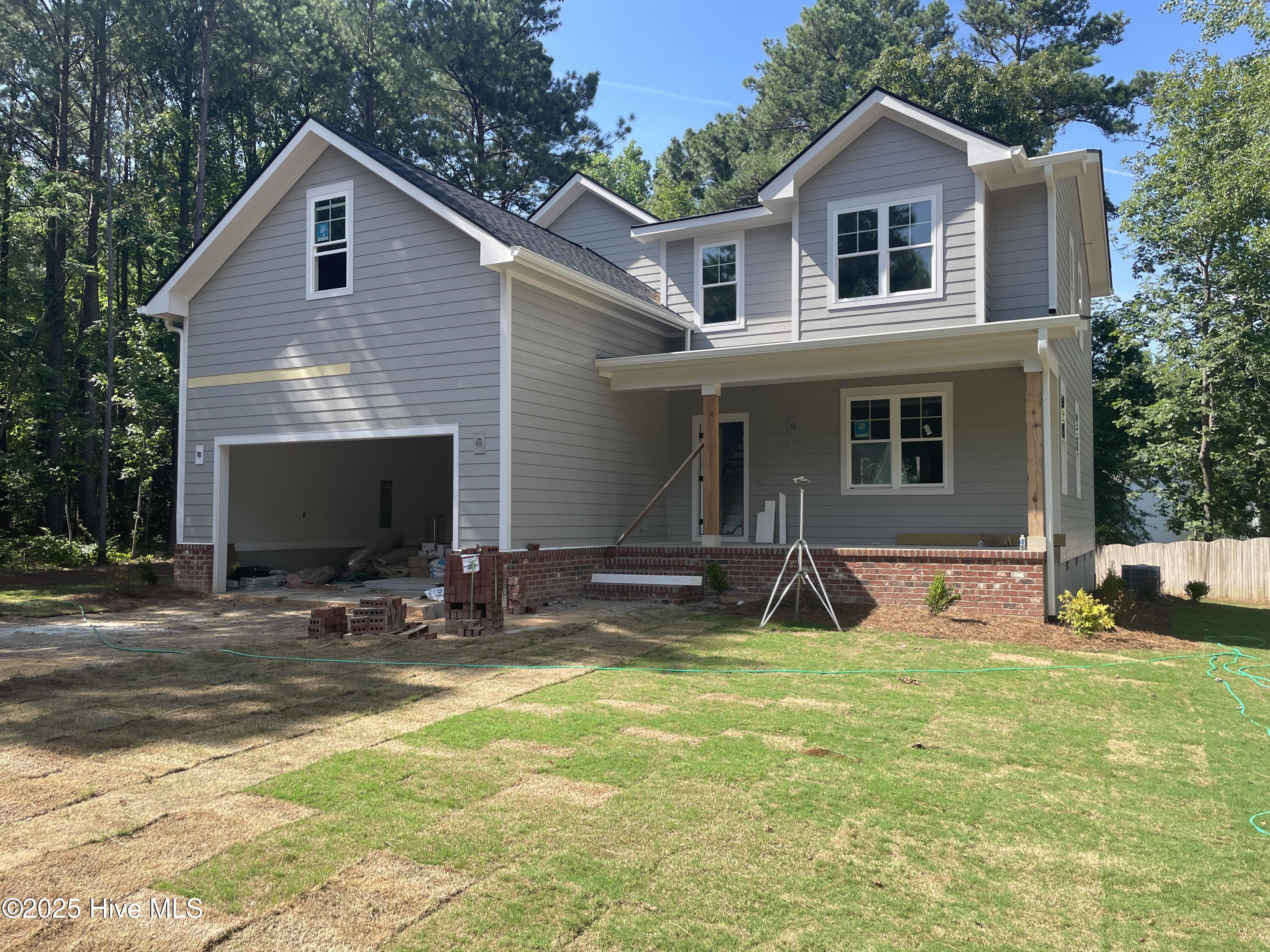 859 Blue Bird Drive