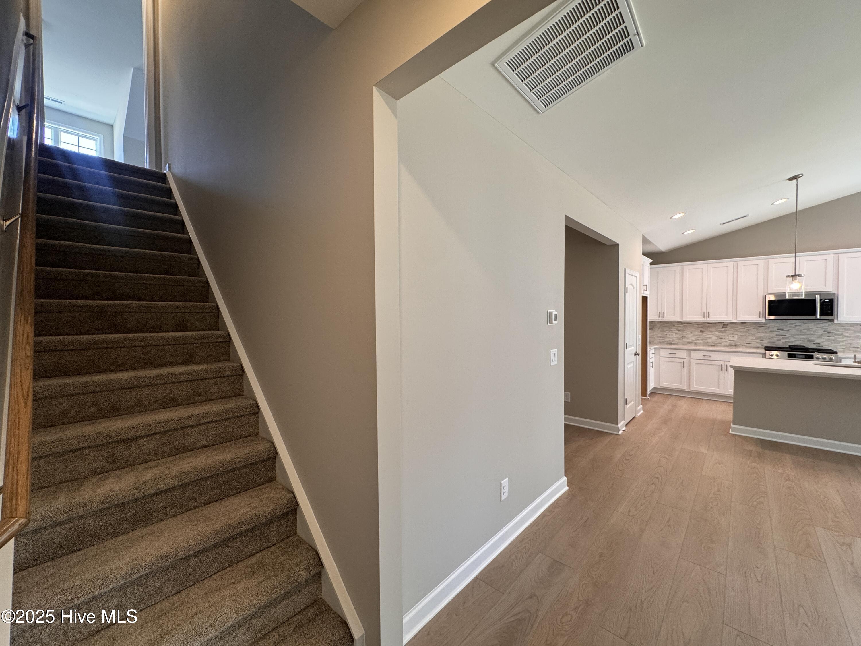 207 Rough Ridge Trail, 13