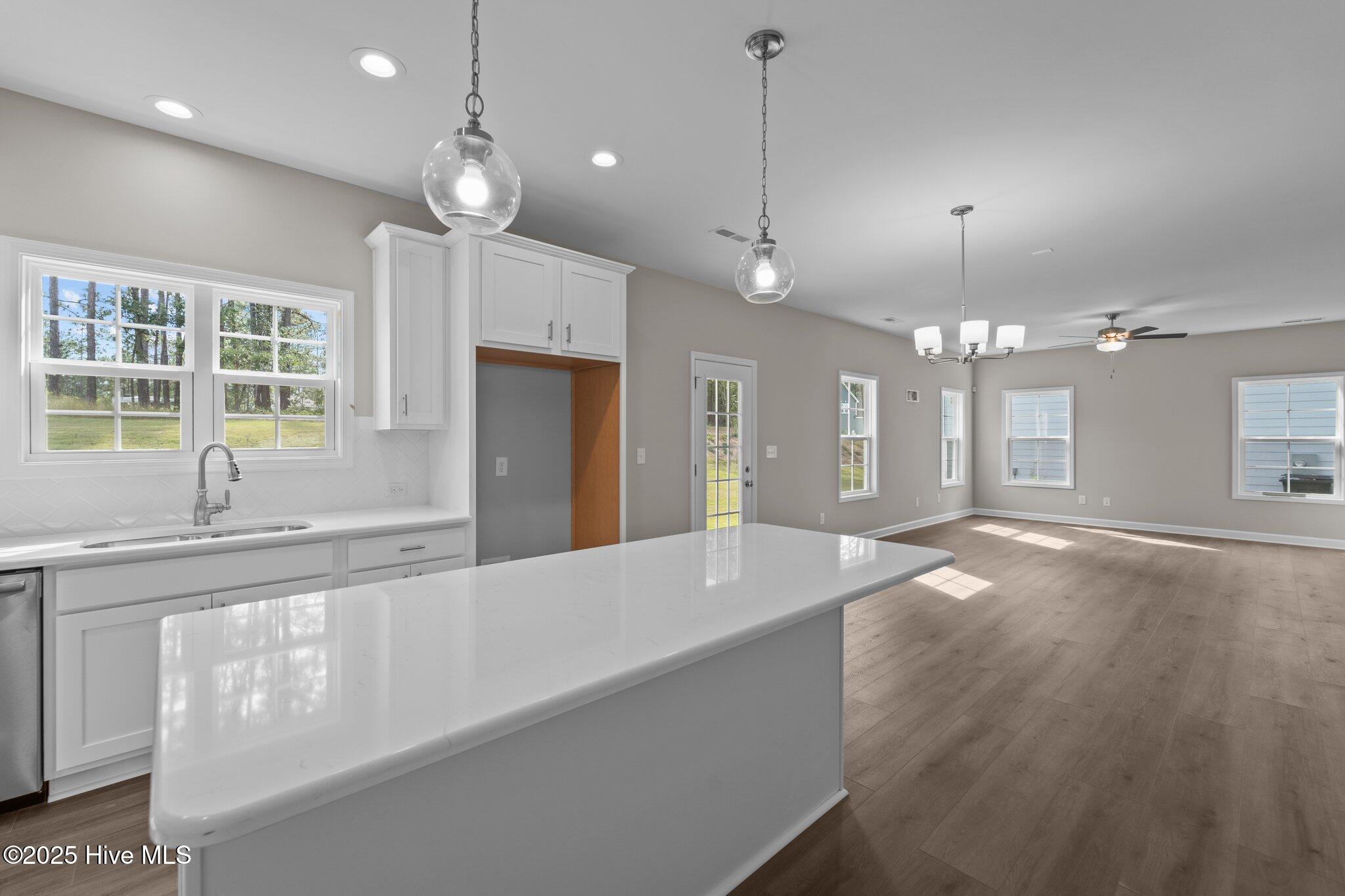 532 Watauga Lane, 515