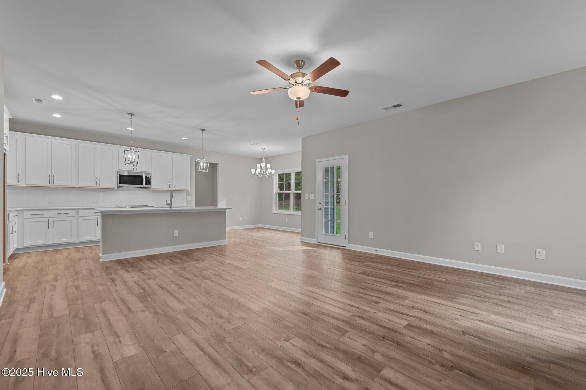 116 Pungo Lane, 505