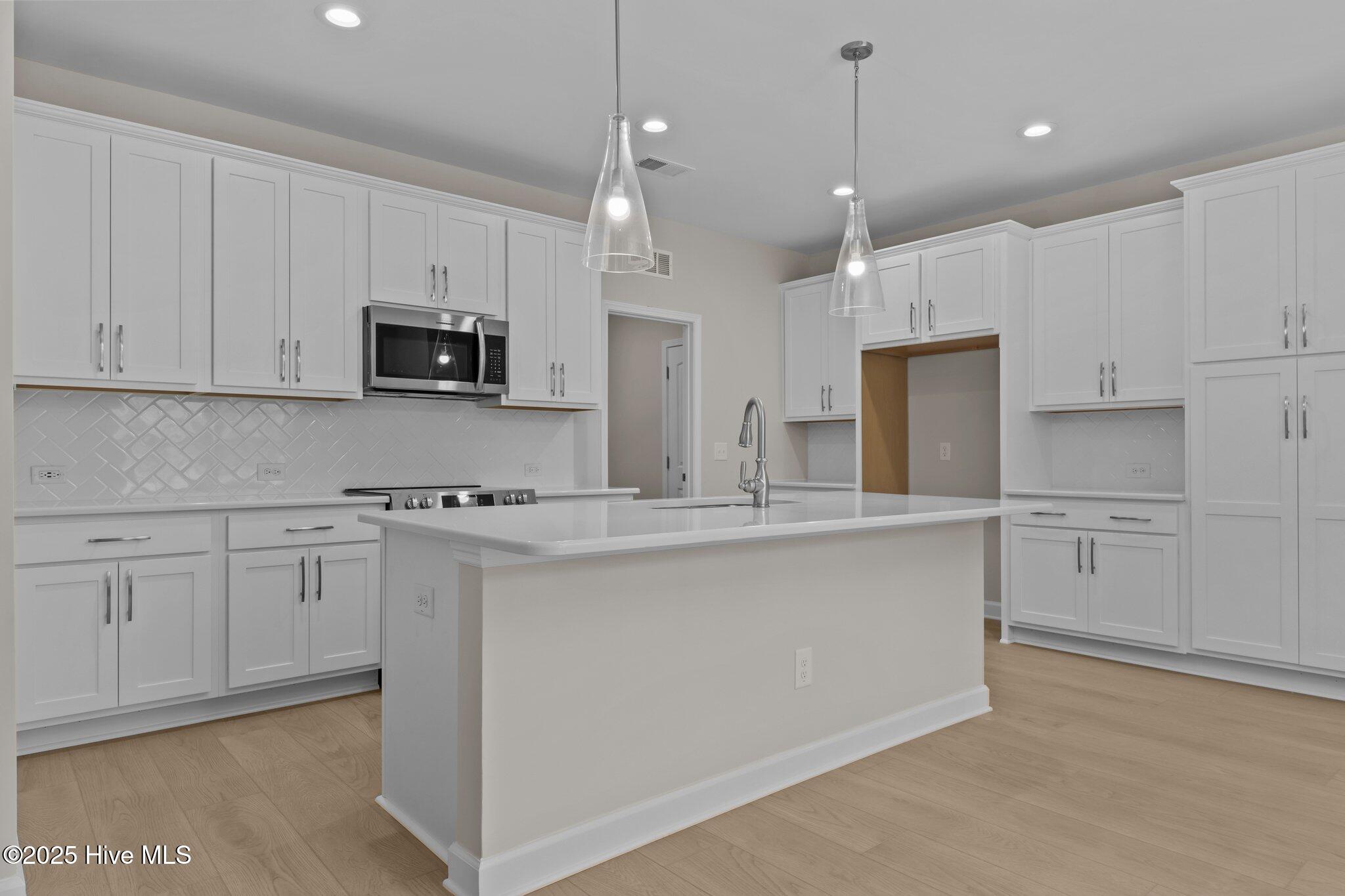 501 Watauga Lane, 542