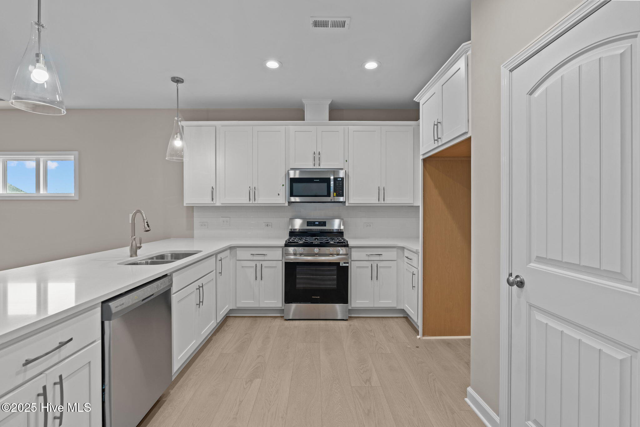 274 Rough Ridge Trail, 33