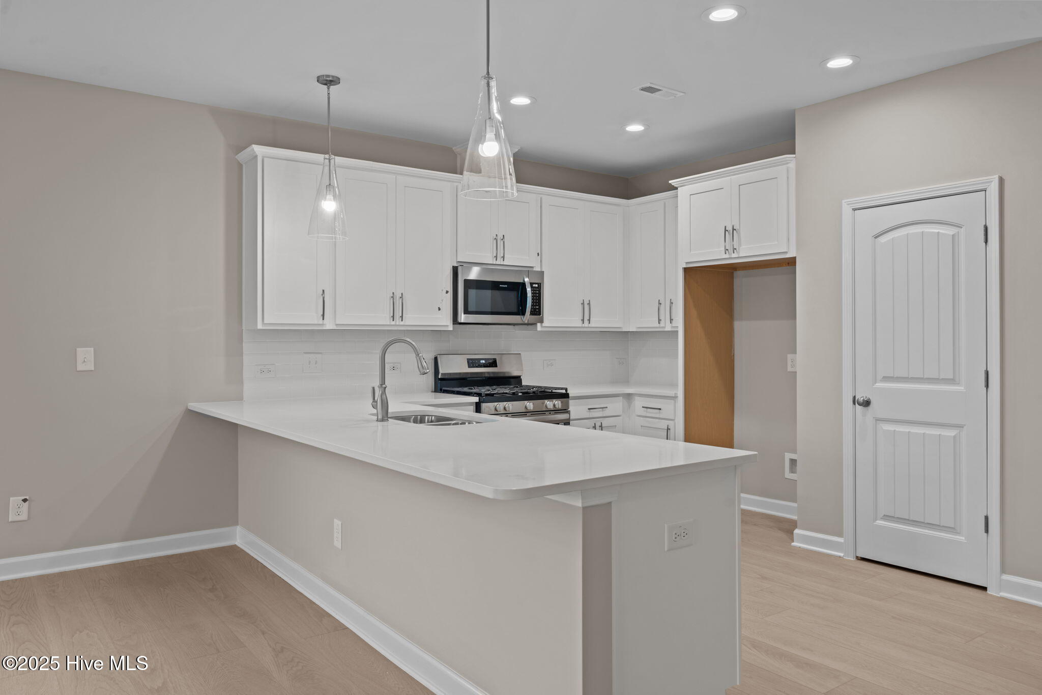 274 Rough Ridge Trail, 33