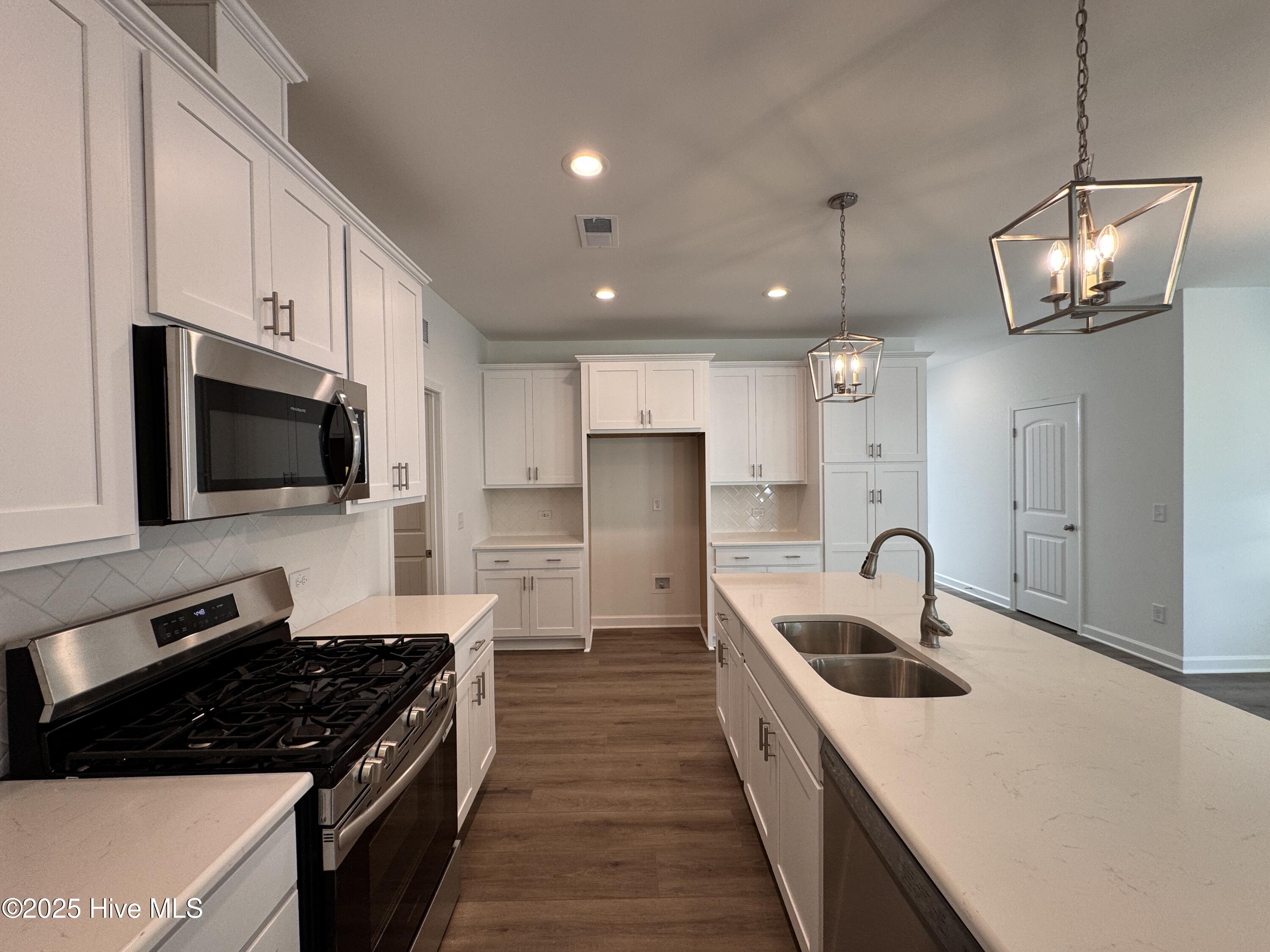 231 Rough Ridge Trail, 17