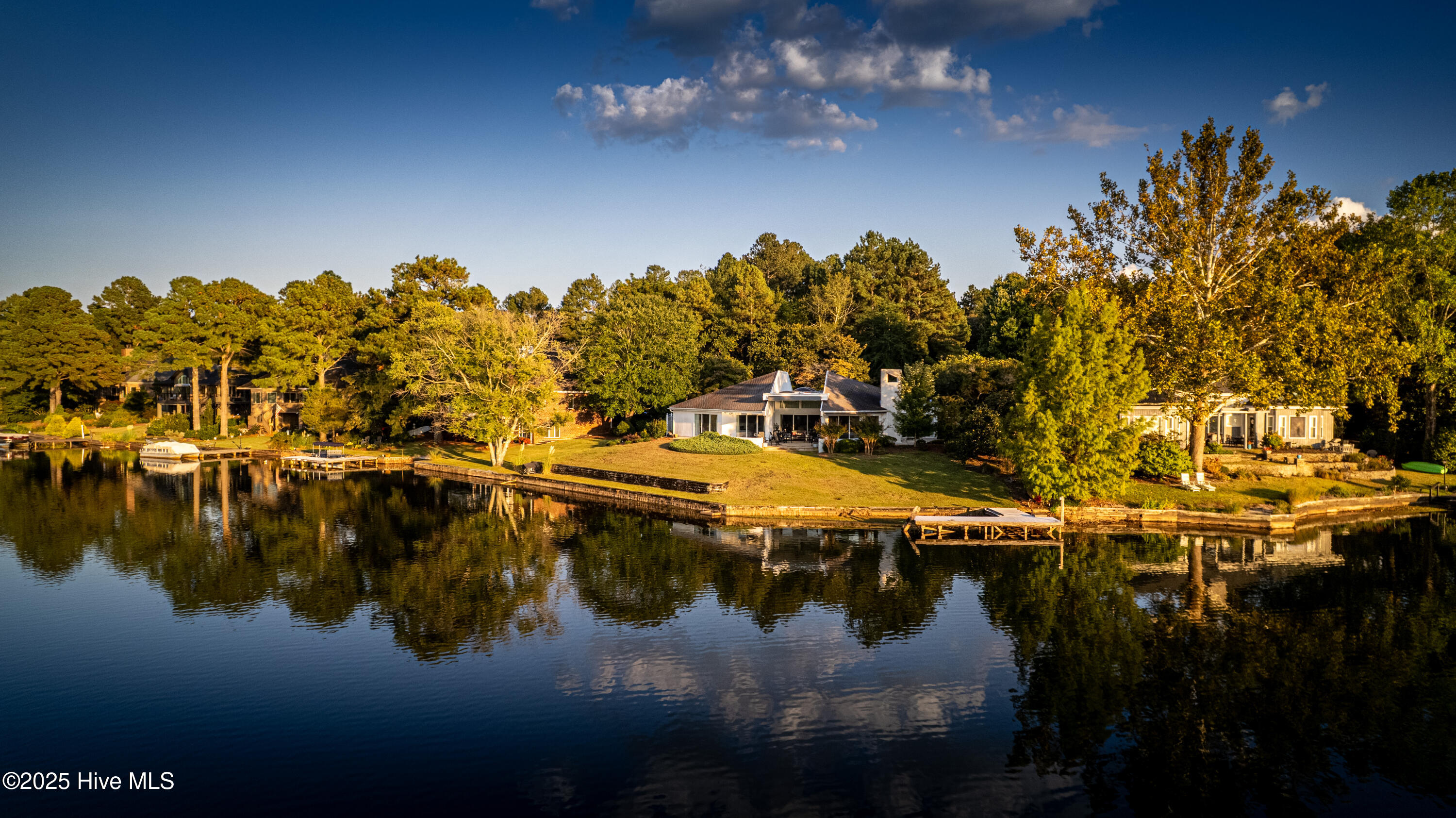 655 Diamondhead Drive S